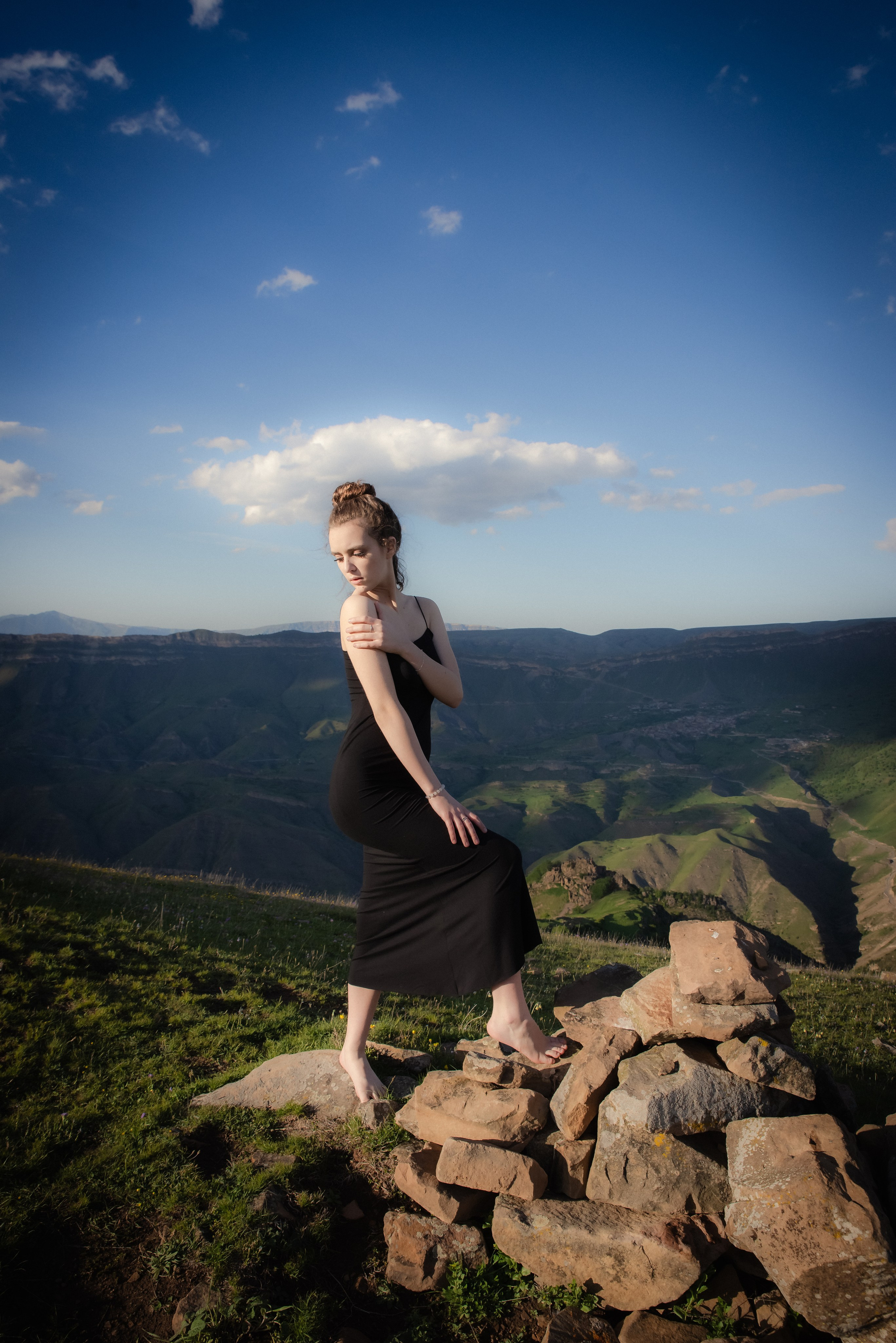 На вершине горы на 4.5. км выше к облакам. Фотограф Крещение Венчание Москва