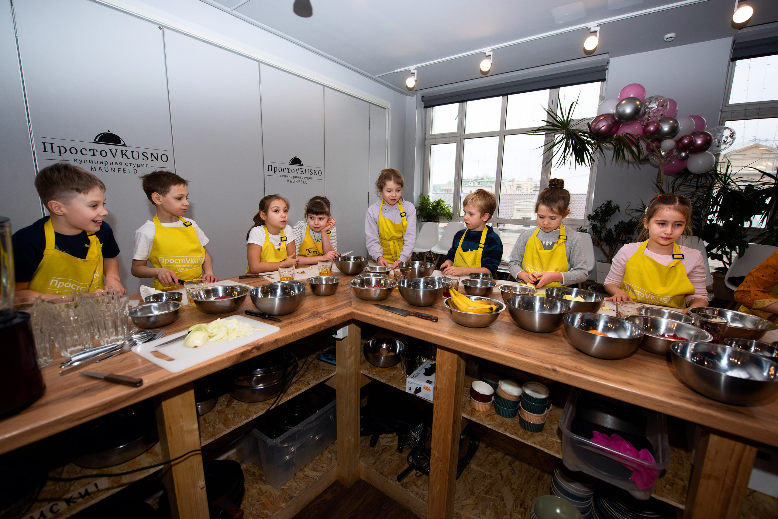 Детский день рождения в кулинарной студии. Фотограф Диана Вальтер