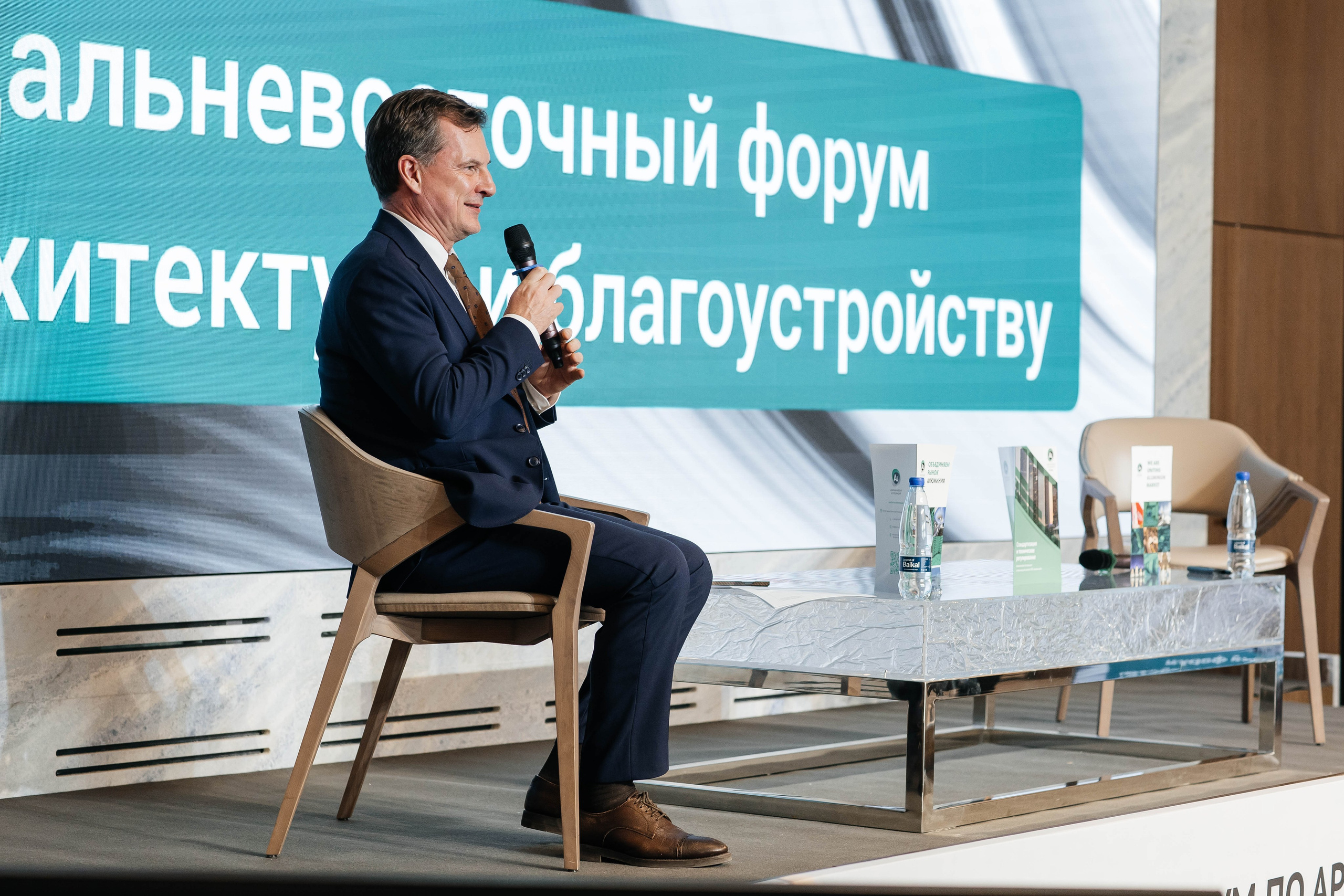 Репортаж. Фотограф во Владивостоке Максим Цой