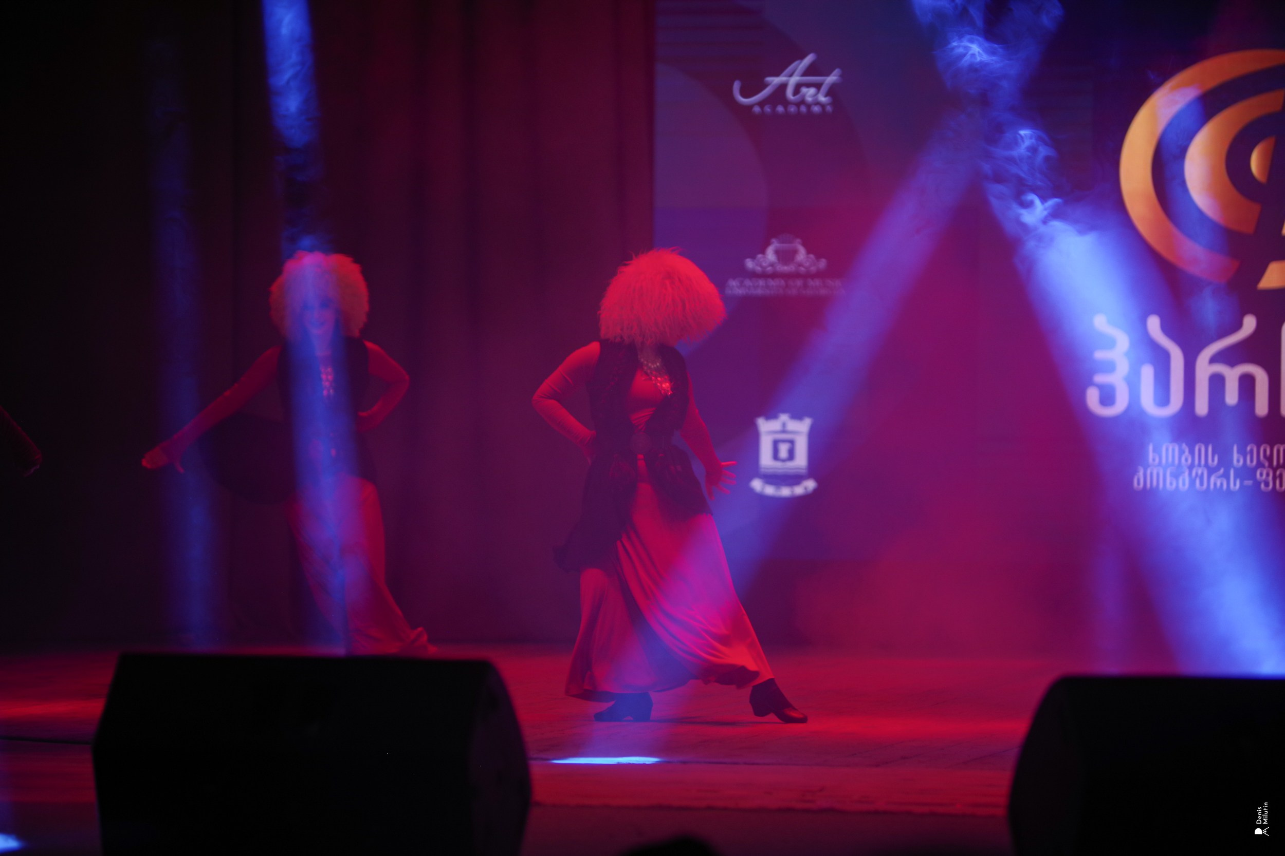 Танцы в Хоби. Портретный фотограф Денис Милютин