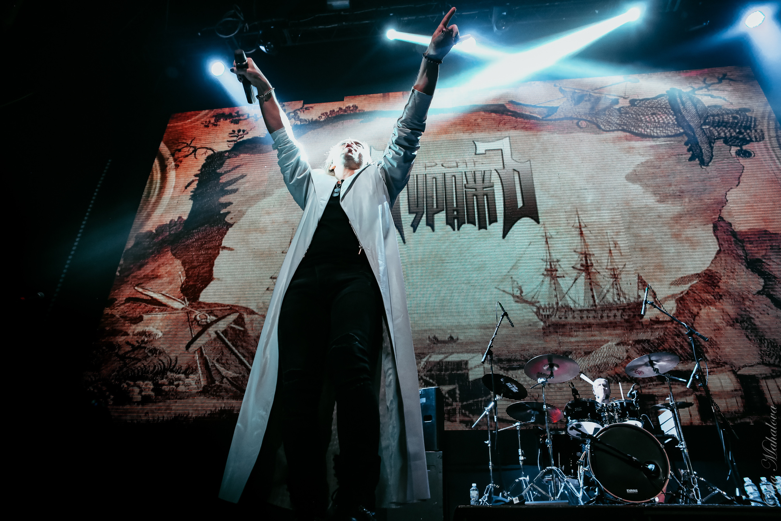 Гран-Куражъ, Известия Hall. Фотограф Ольга Махалова — Санкт-Петербург, Москва, Нижний Новгород