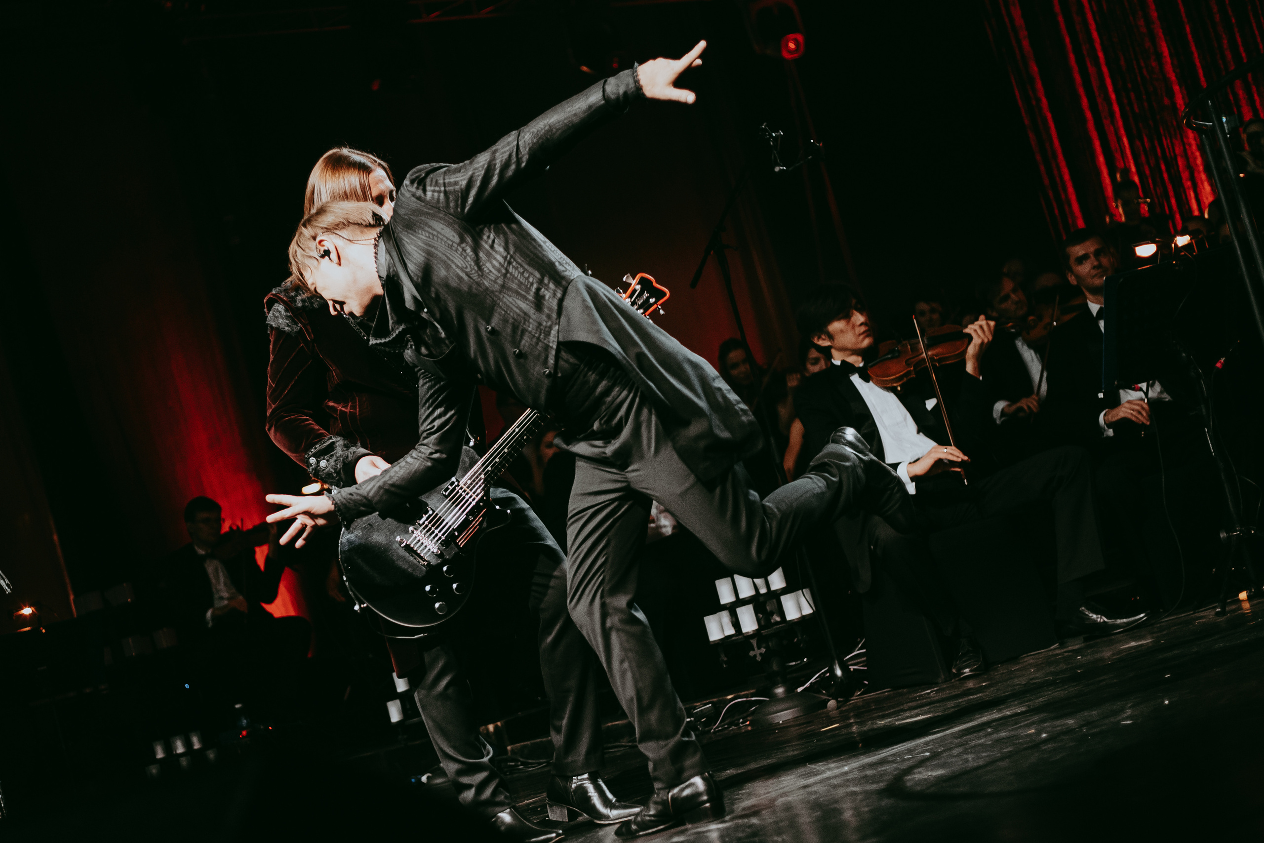 Би-2 с симфоническим оркестром, Crocus City Hall. Фотограф Ольга Махалова — Санкт-Петербург, Москва, Нижний Новгород