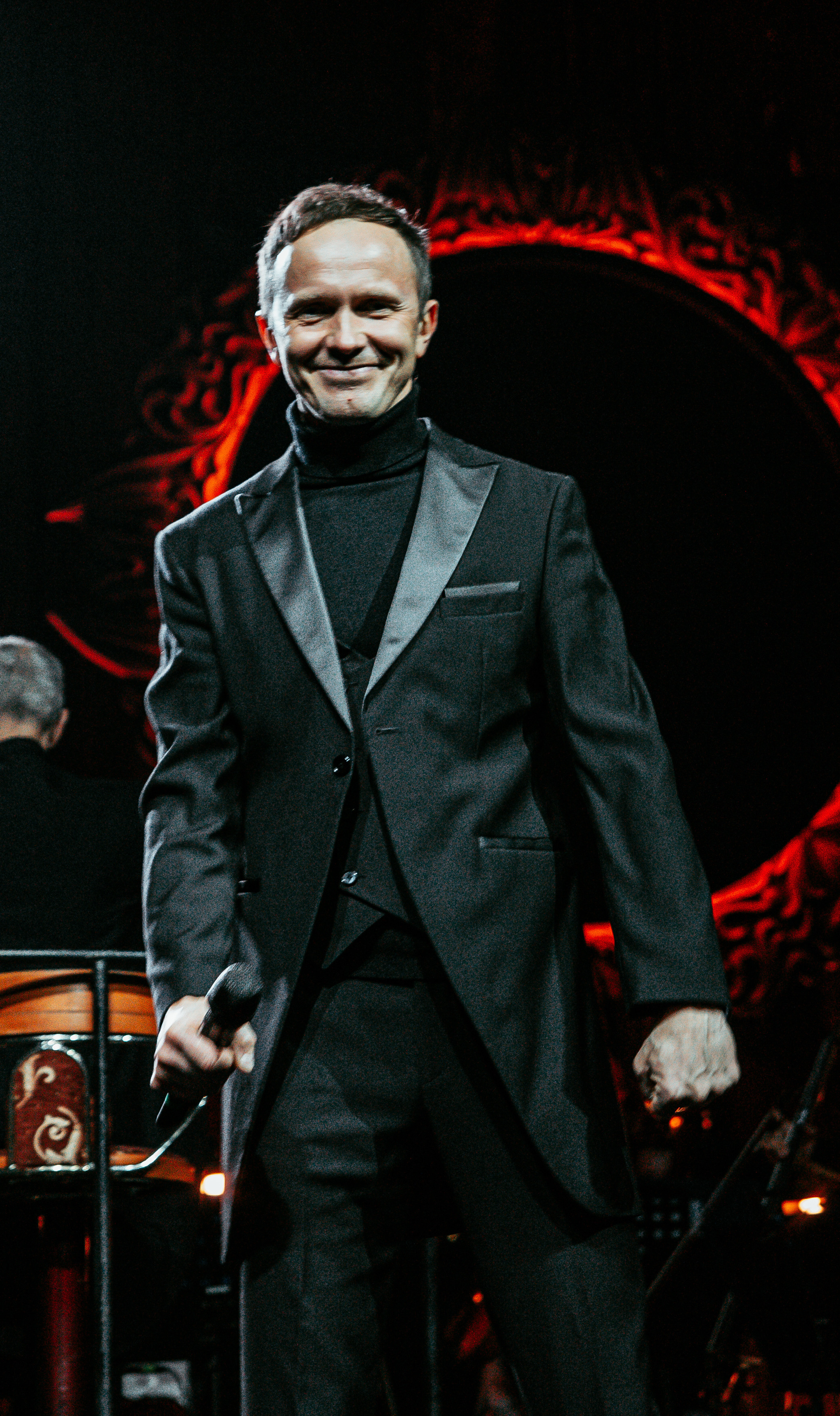 Би-2 с симфоническим оркестром, Crocus City Hall. Фотограф Ольга Махалова — Санкт-Петербург, Москва, Нижний Новгород