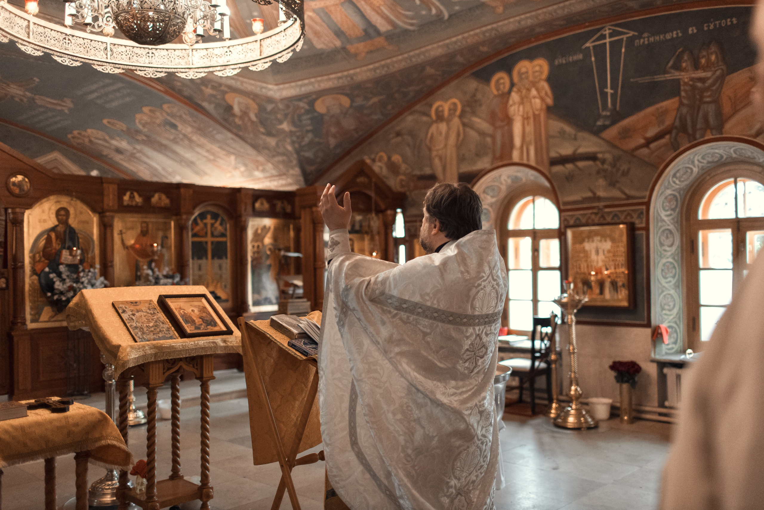 Крещение в Зачатьевском Монастыре. Профессиональный фотограф в Москве и Мо Мария Шантарёва