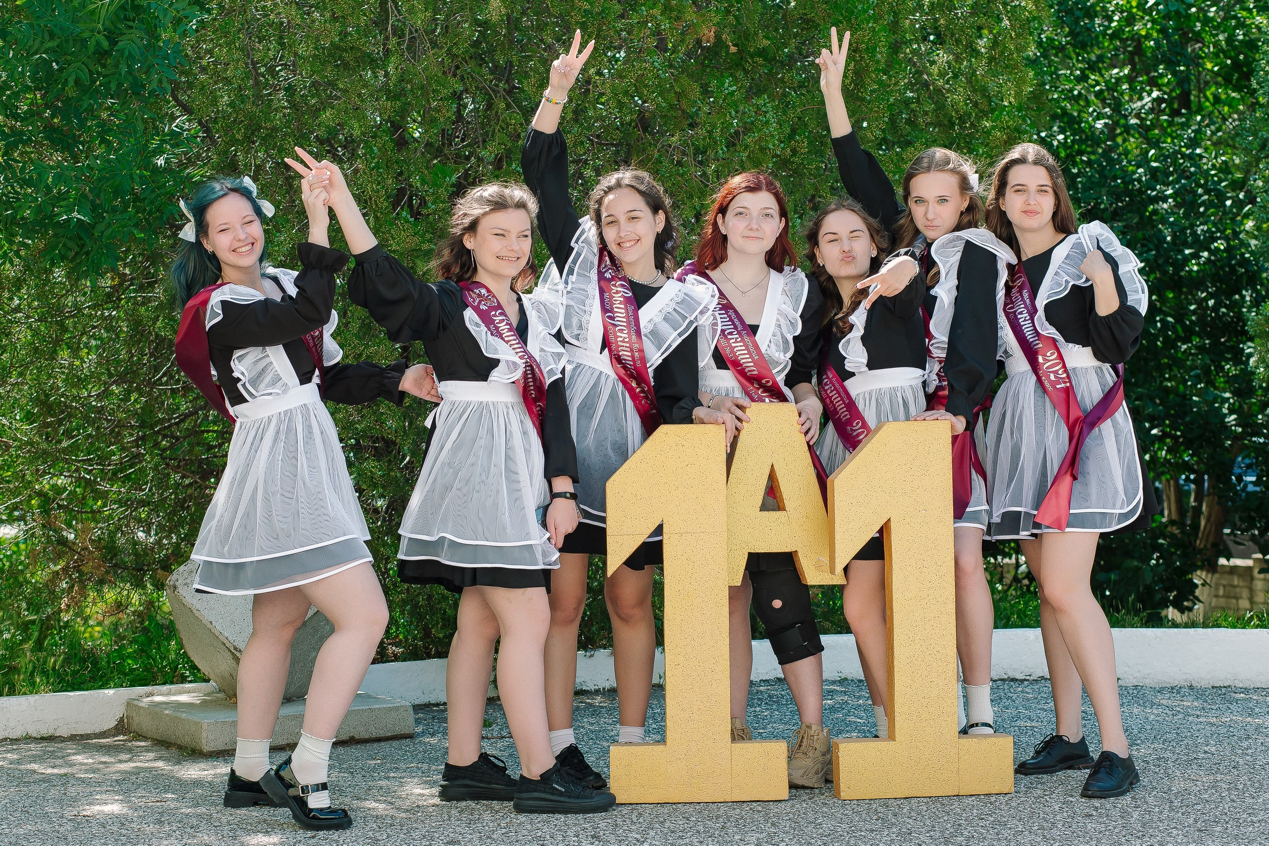 11 класс 33 школа. Выпускные альбомы Натальи Бутко: Новороссийск, Анапа, Геленджик