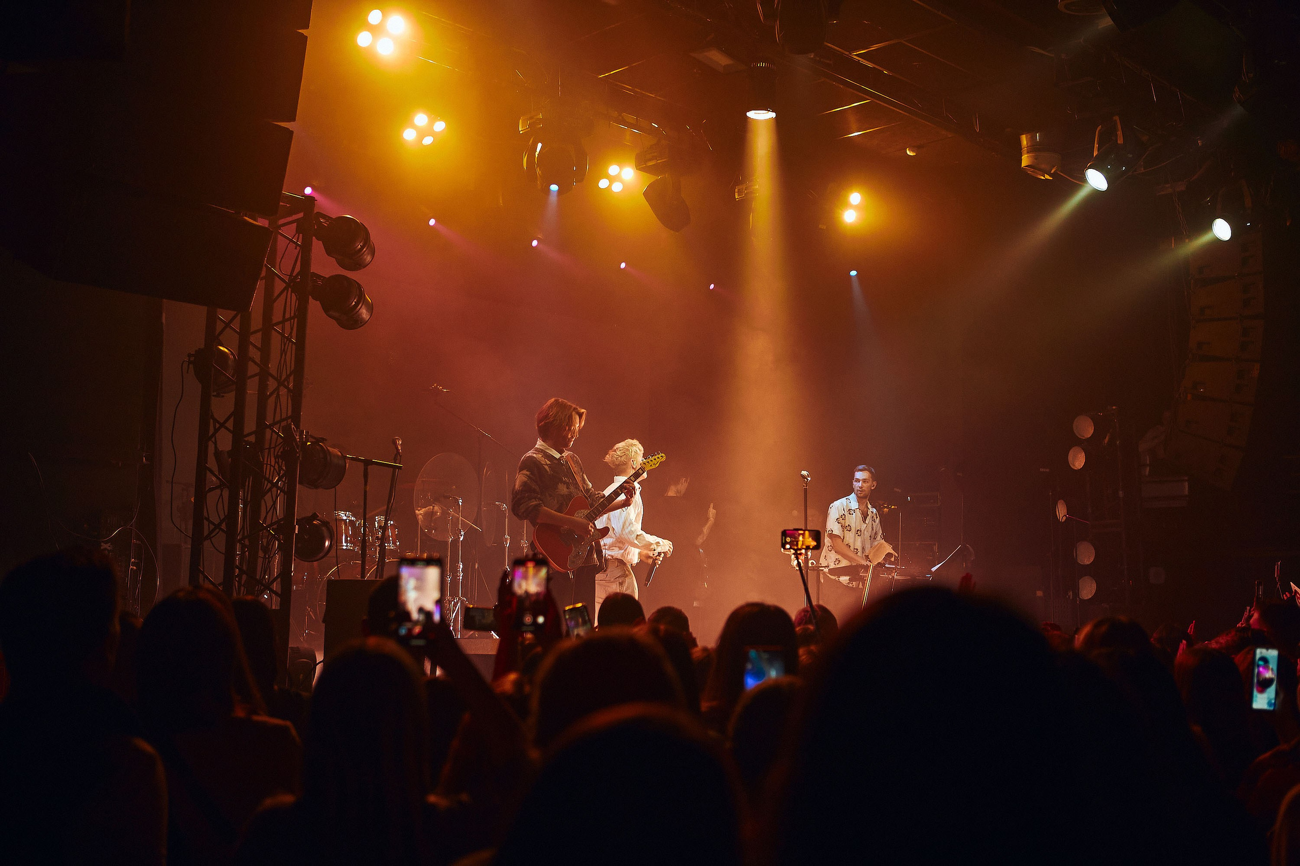 Ваня Дмитриенко «НА ОДНОЙ ОРБИТЕ ТУР». Андрей Цветков — репортажный, свадебный и портретный фотограф в Санкт-Петербурге