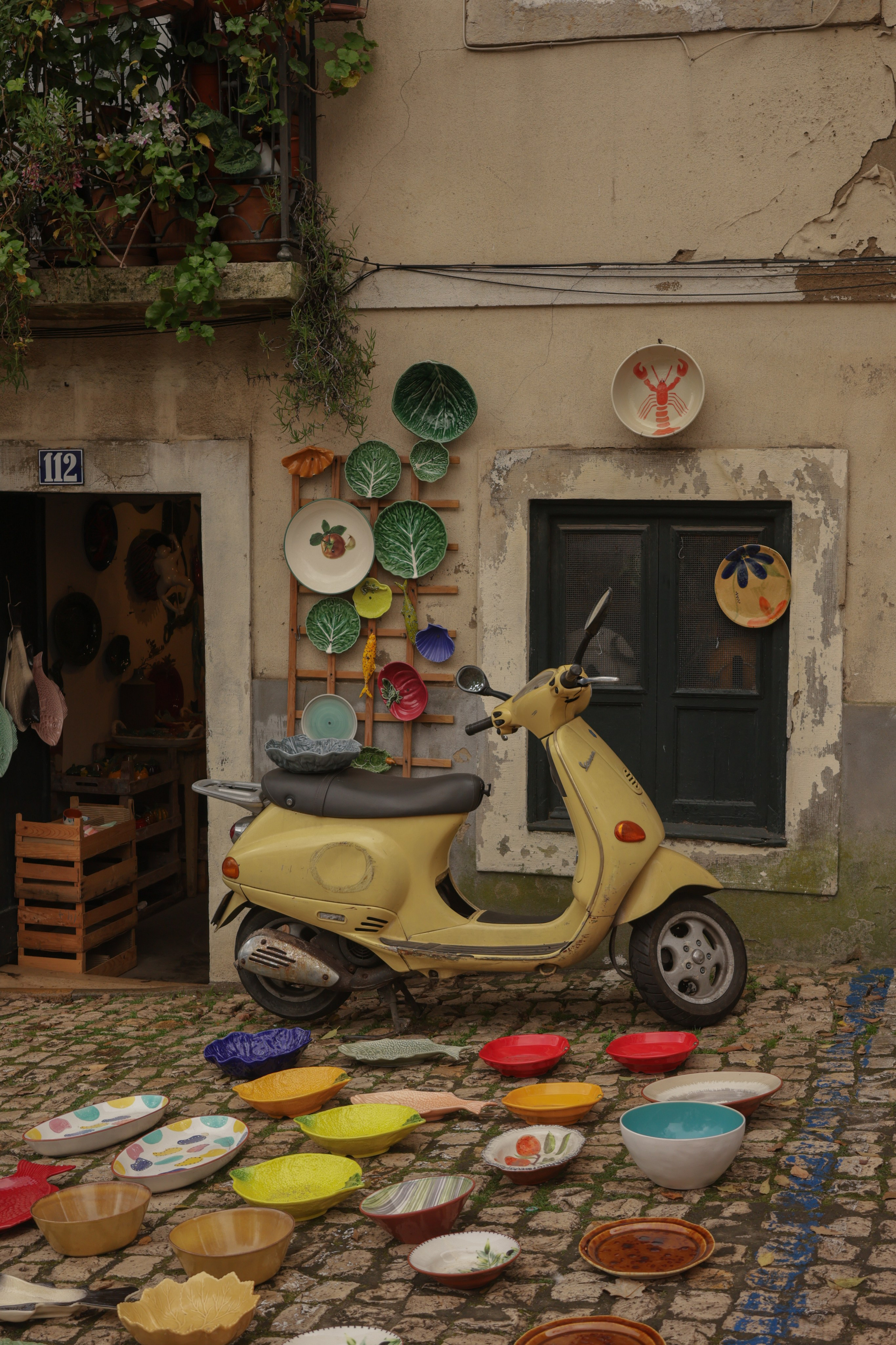 Lisbon, fleamarket. Magic photos