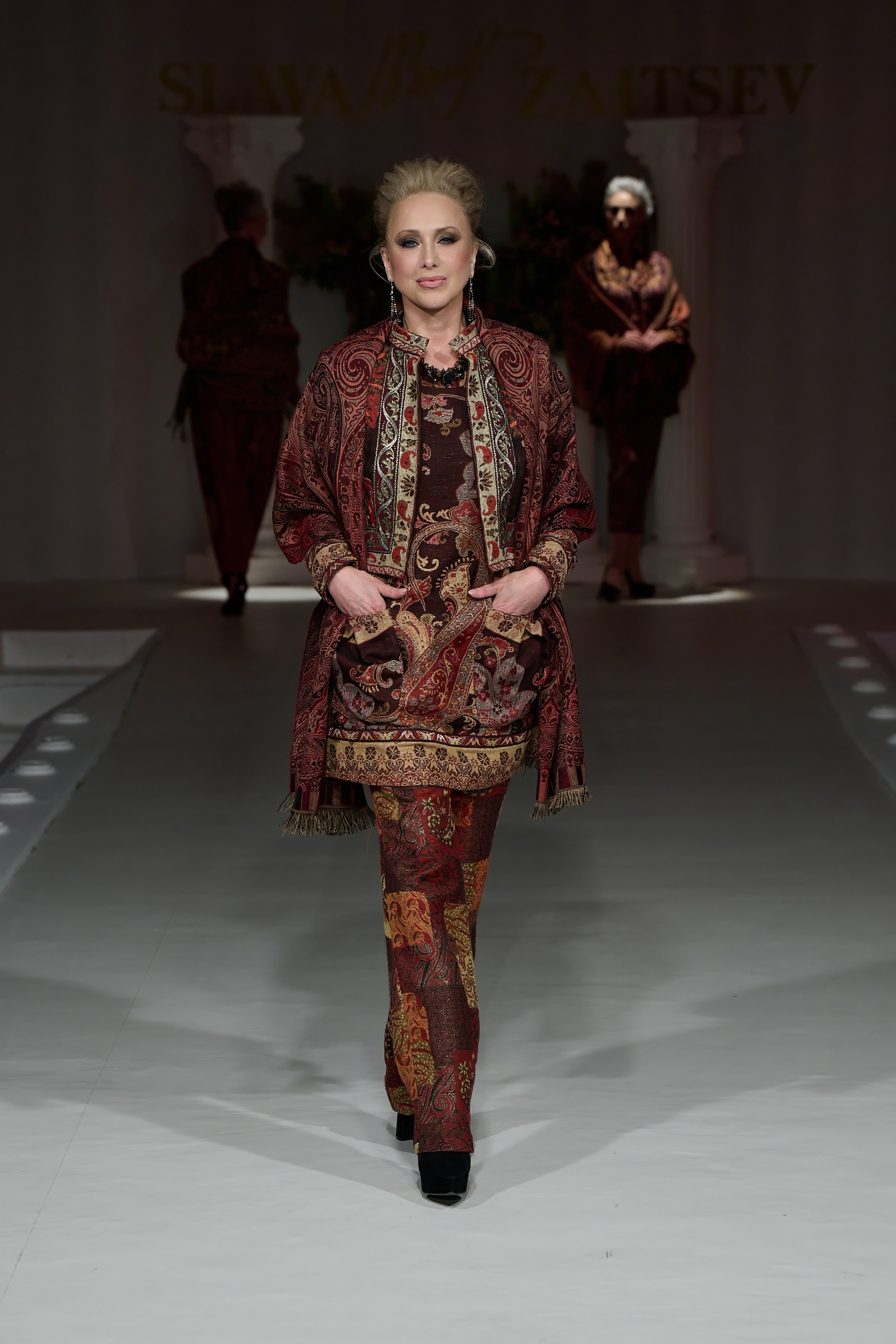 Slava&Yegor Zaitsevs. Показ-спектакль «Воспоминание». 21 июня 2025. Дима Бабушкин. Фотограф. Подиум. Репортаж. Творчество. Дорого