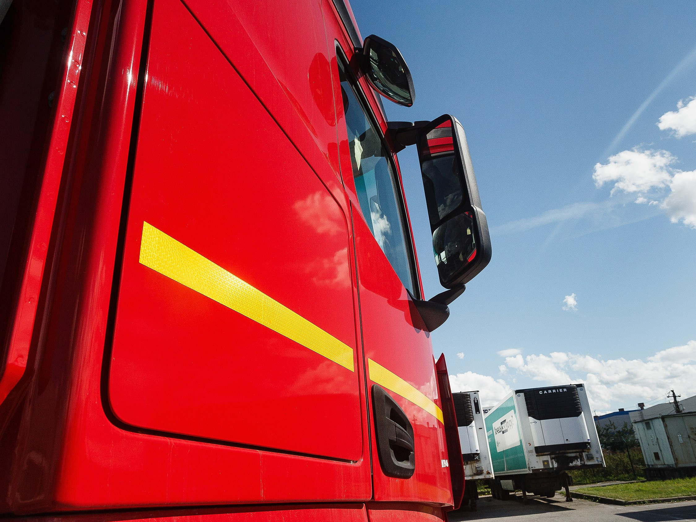 Автомобильный фотограф в СПб. Репортажная фотосъёмка в Санкт-Петербурге. Фотограф на мероприятие: выставки, презентации, автогонки. Фото для сайта, отчётов и публикации в сми. Профессиональный фотограф Сергей Пушкин. Промышленная фотосъёмка. Автопром. Фотосъёмка авто и спецтехники. Профессиональные фото большегрузов.