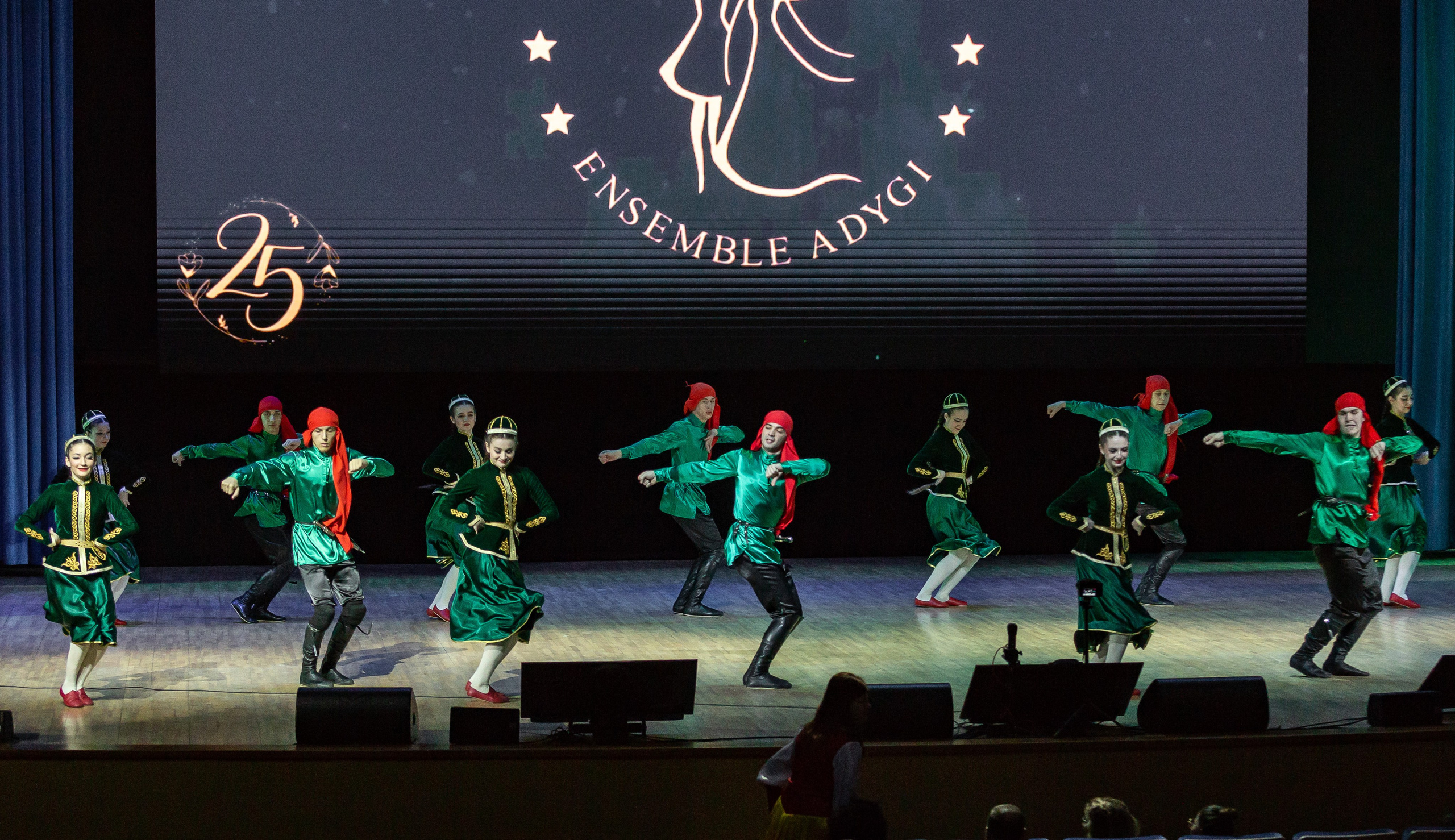 Юбилейный концерт танцевального коллектива «Адыги». Репортажный фотограф в Москве