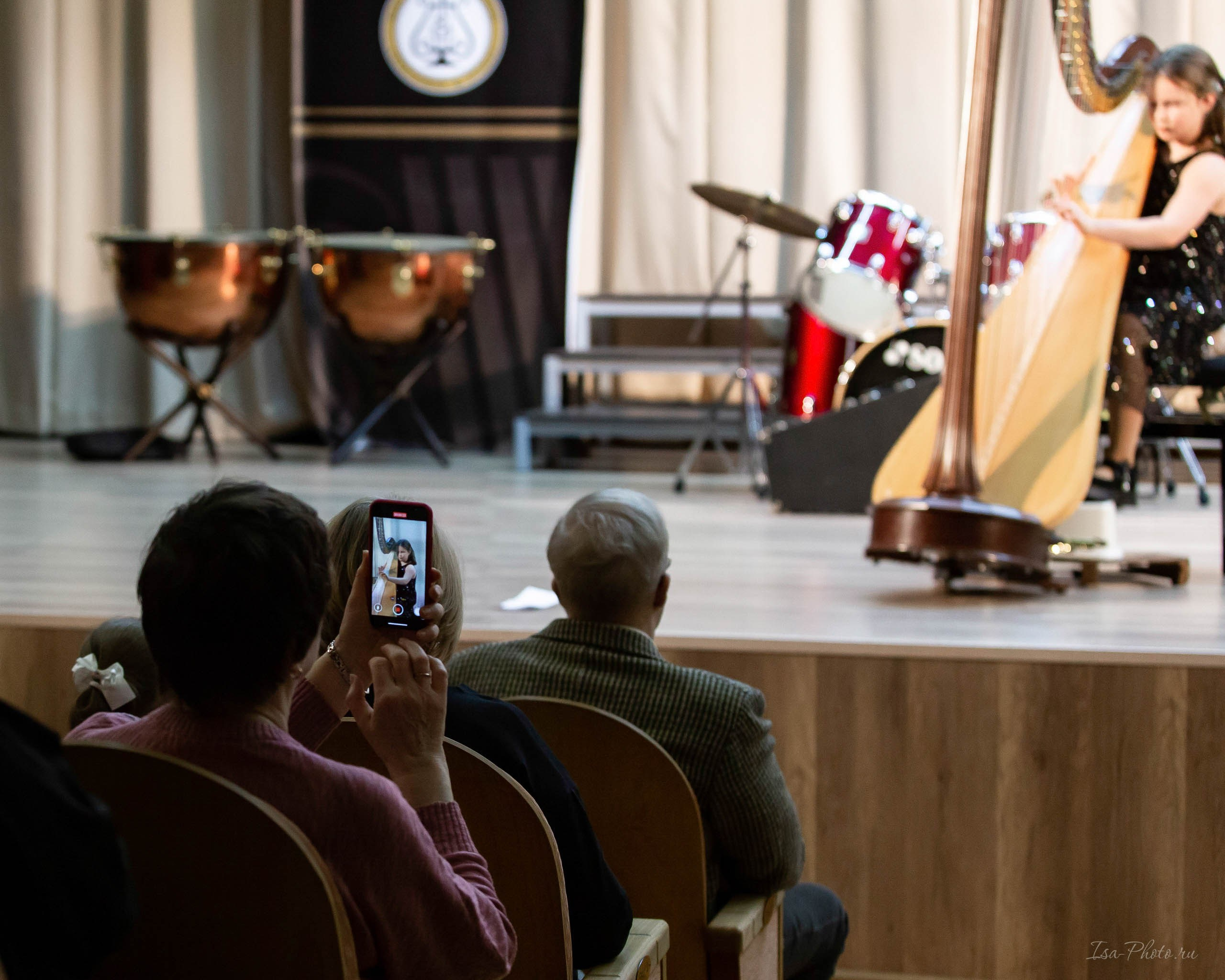 Отчётный концерт ДШИ им. Н.А. Римского-Корсакова. Струнный отдел. Репортажный фотограф в Москве