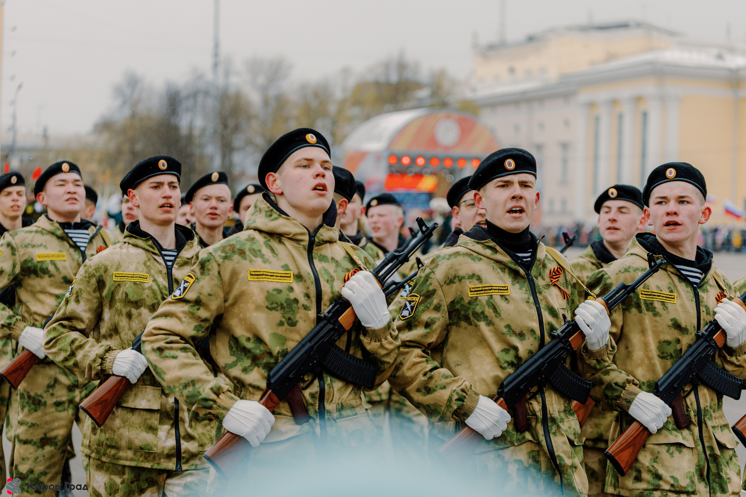 Парад победы 9 мая. Свадебный и репортажный фотограф Киров | Вадим Карпук