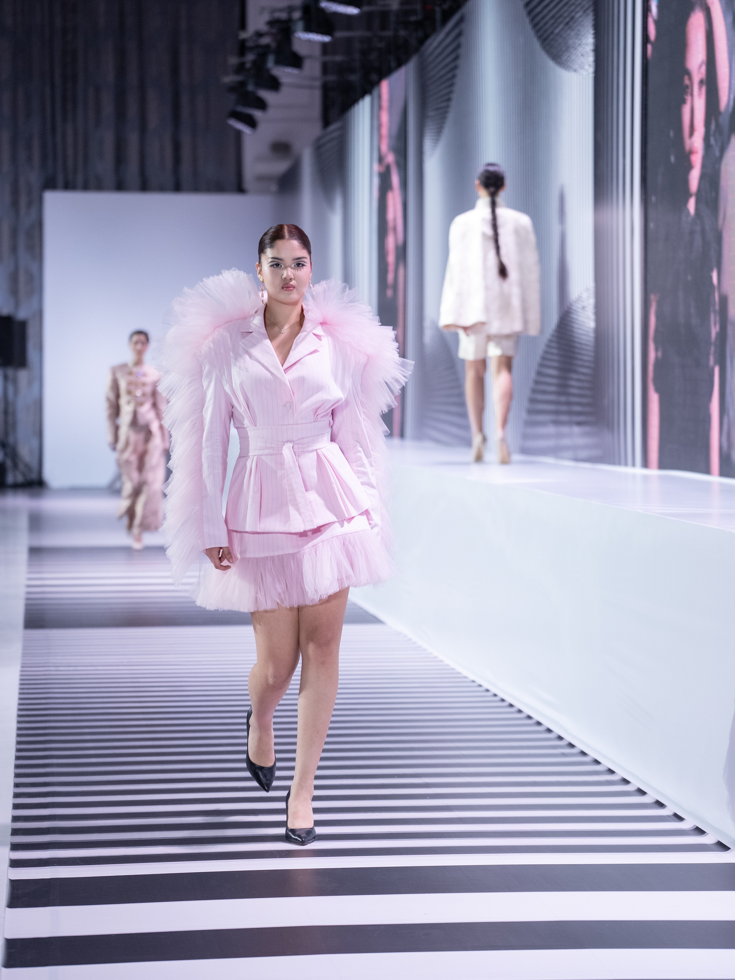 Arunaz. Сайт Алматинского НЮ АРТ, будуар и фэшн фотографа Дениса Карпенко