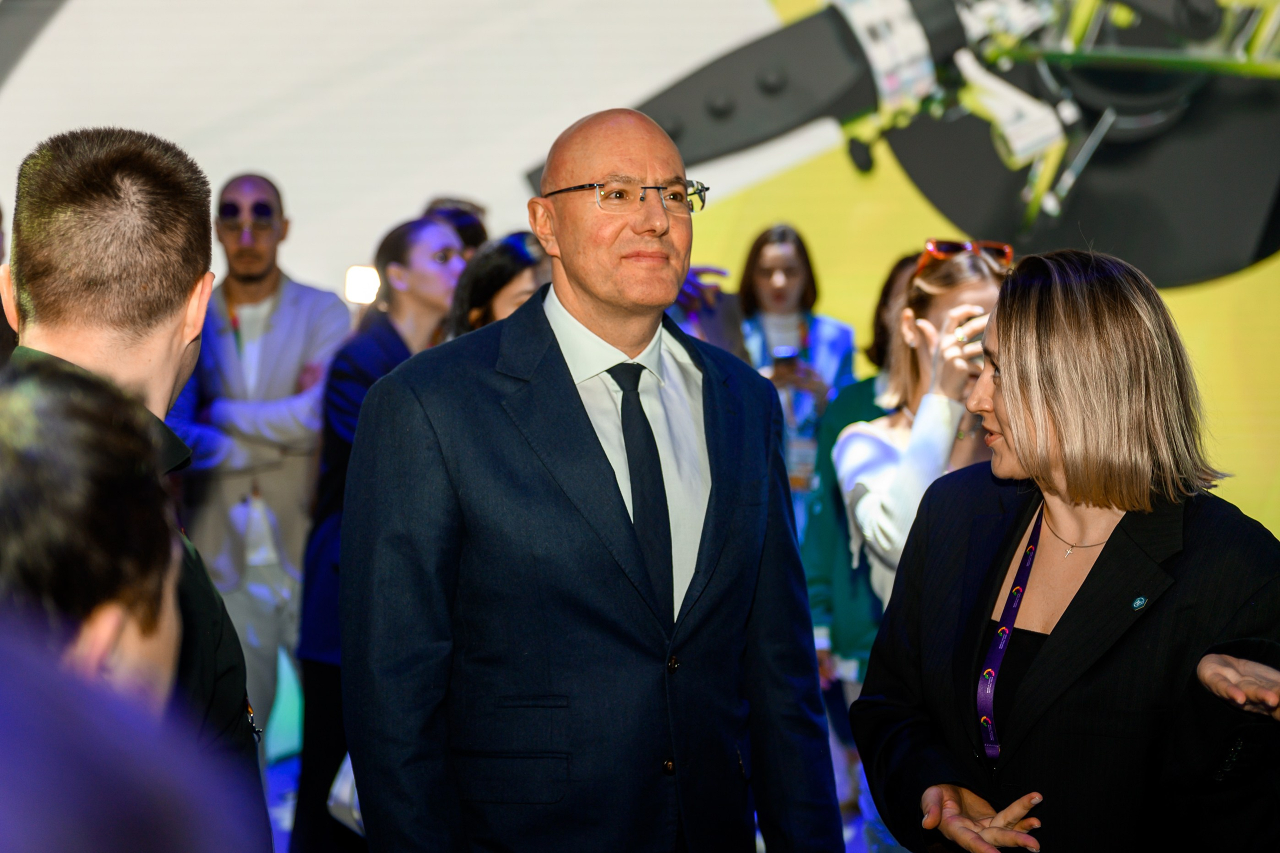 Всемирный фестиваль молодежи 2024. Свадебный и семейный фотограф София Невская