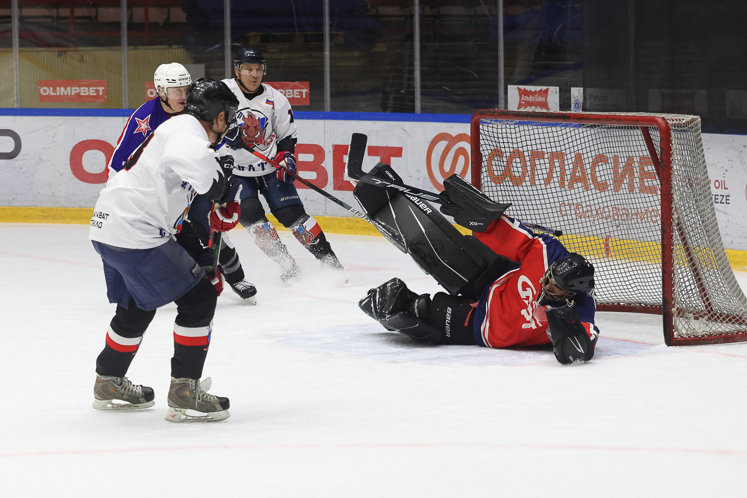НПХЛ. Лига, где играют сердцем!. Фотограф Дмитрий Алексеев