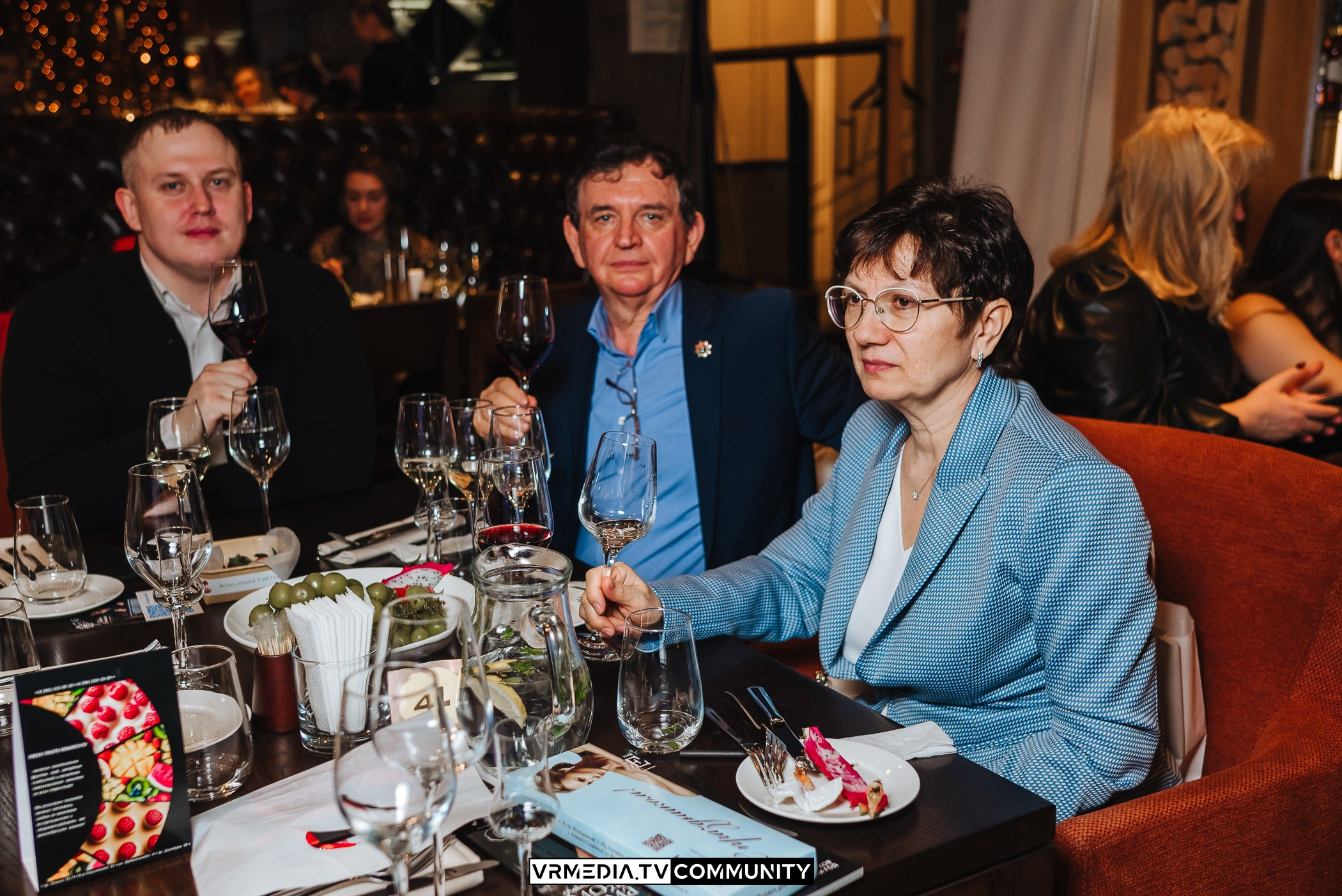 Модный вторник. Винный вечер «Жизнь замечательных людей»