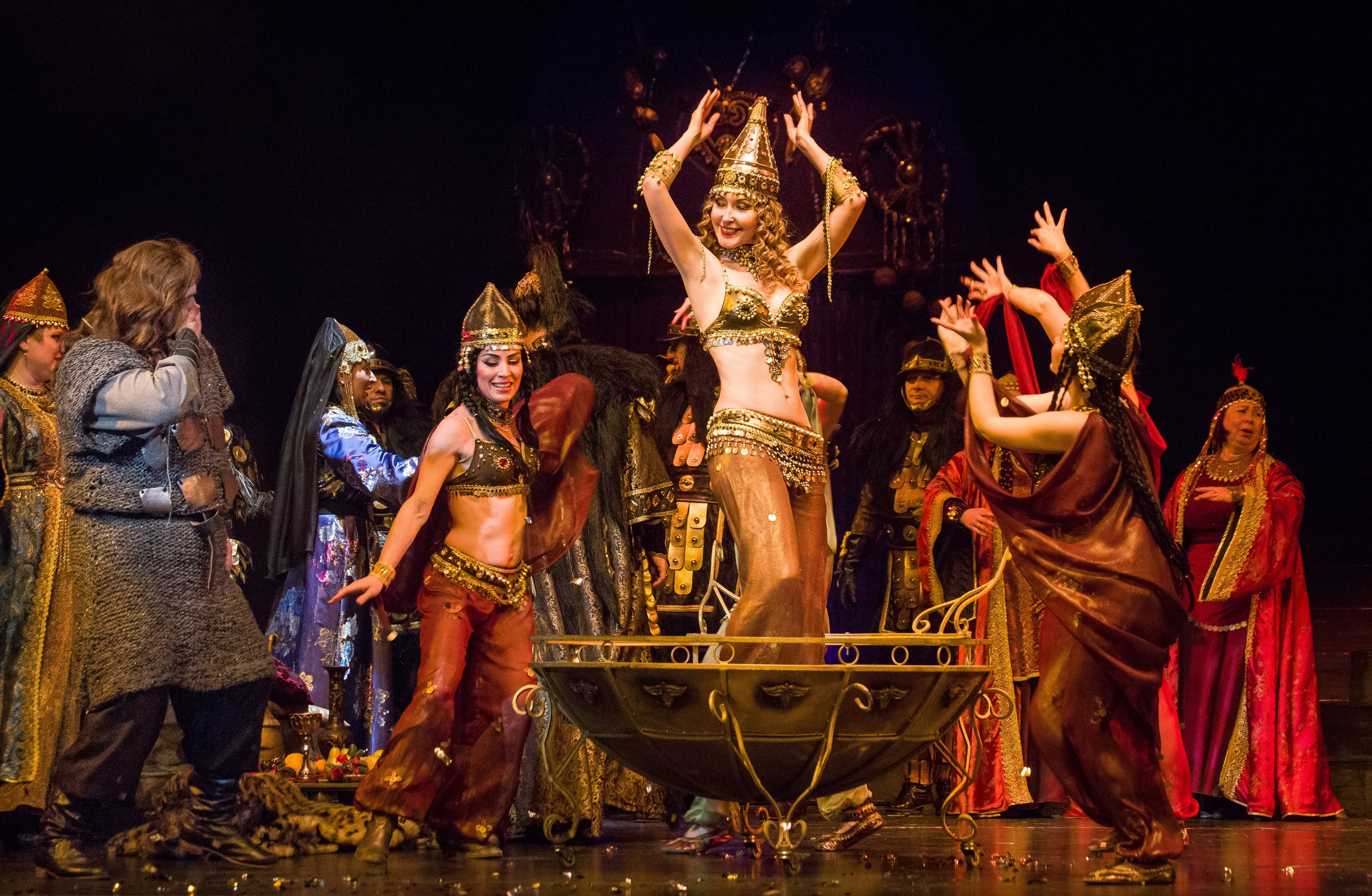 «Князь Игорь» в Новой опере. Дарья Письменюк / Darya Leitstern — фотограф, музыкант, журналист, путешественник