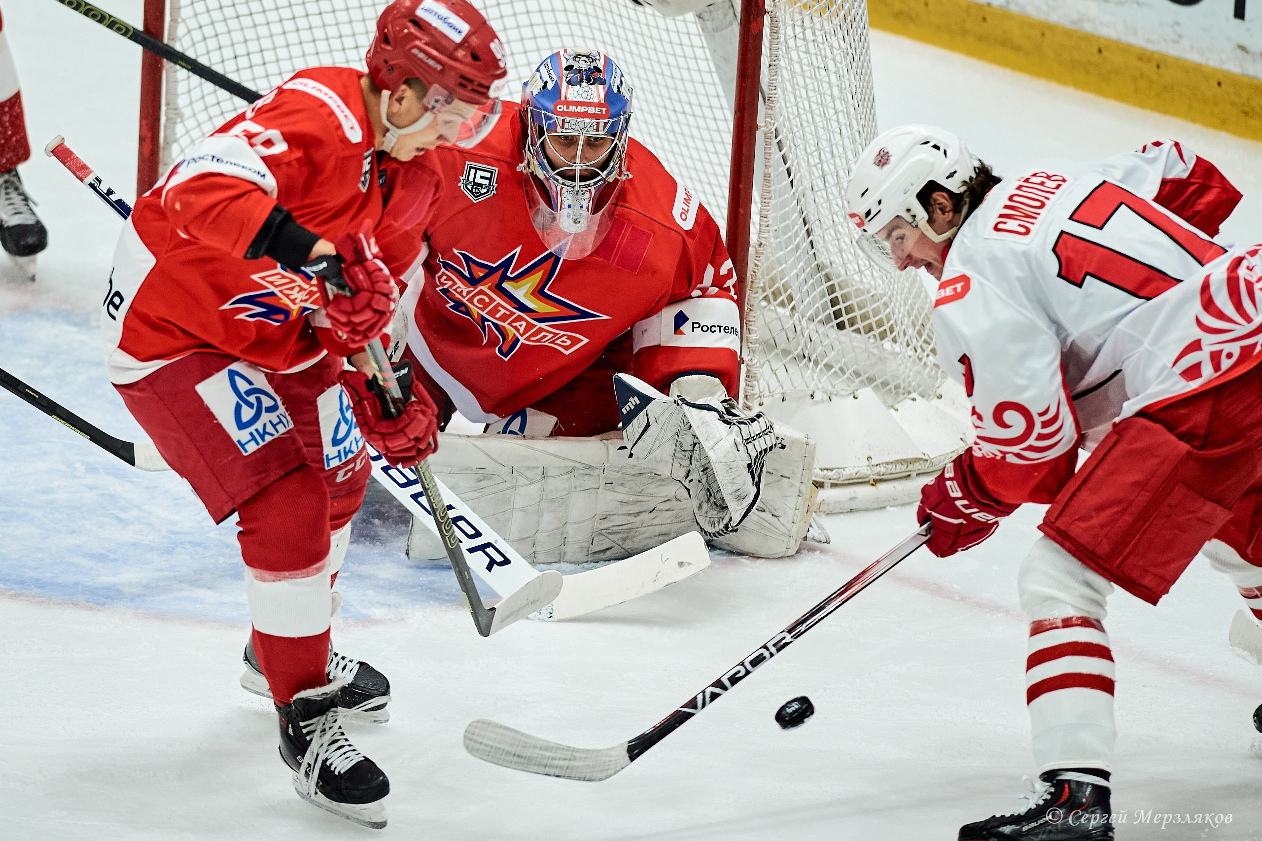 Хоккей. OLIMPBET Чемпионат России — ВХЛ Ижсталь — Ростов. 28.09.2024 Ижевск. Спортивный репортажный фотограф в Ижевске Сергей Мерзляков