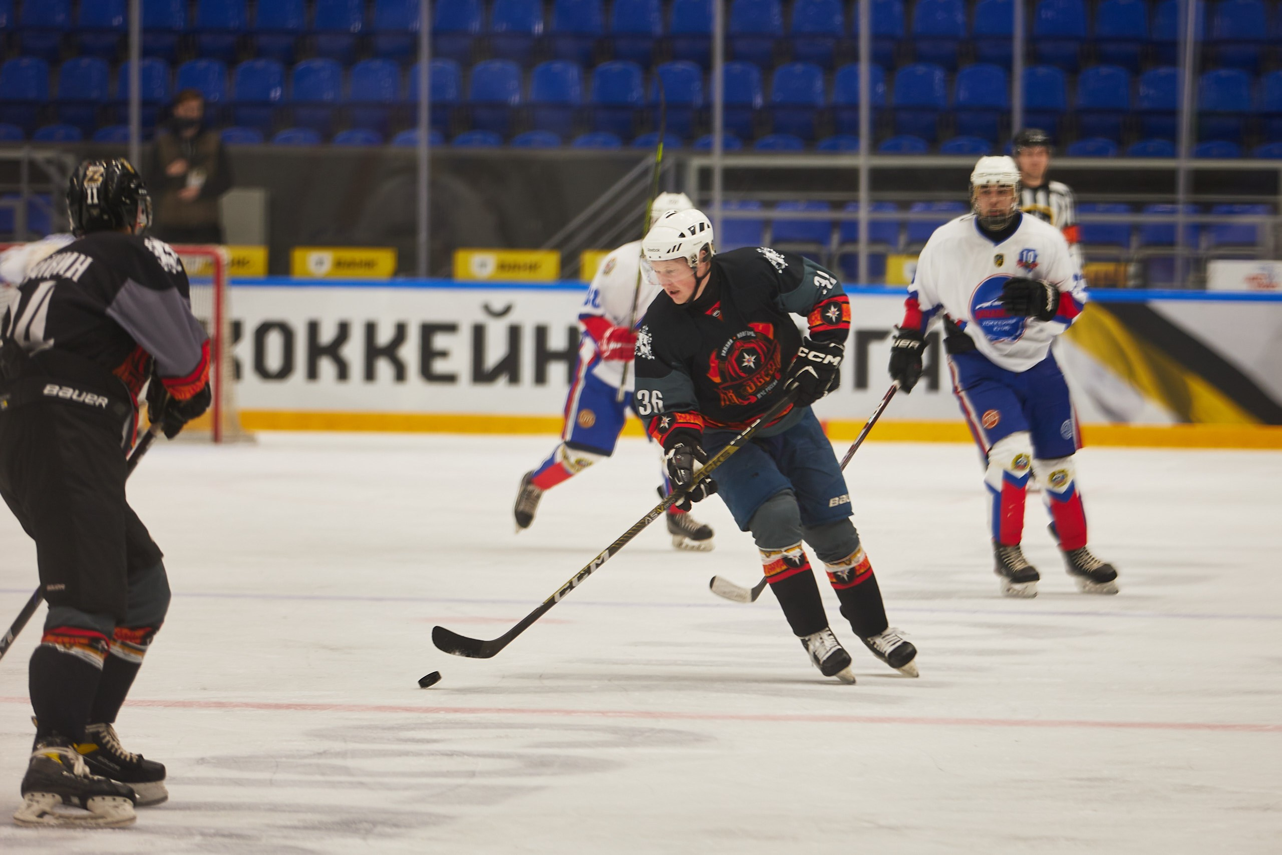 Репортаж. Офицерская хоккейная лига 2025 год. Спортивный фотограф Некрасов Денис