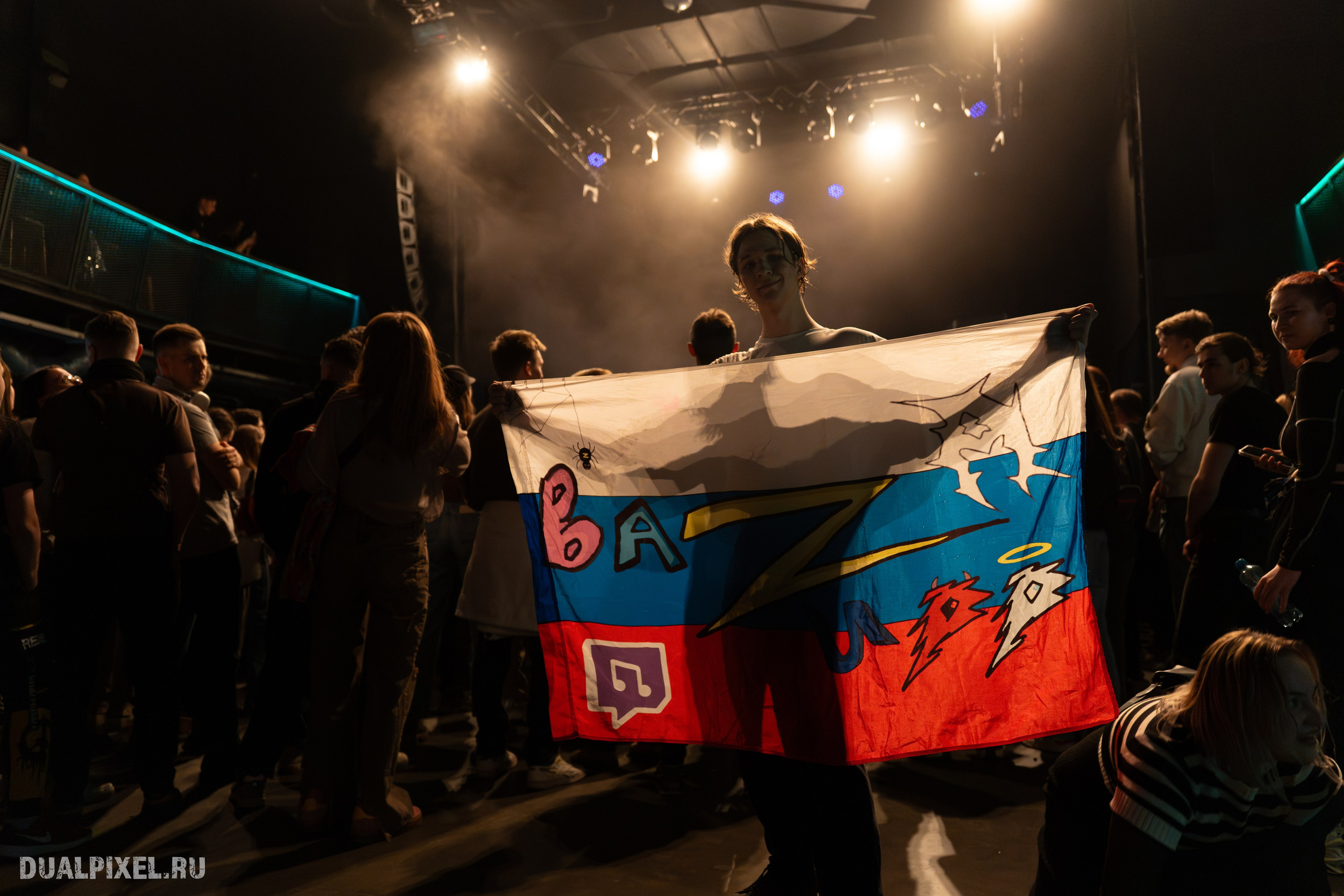 DenDerty концерт в Москве 30.03.2025. Магия музыки в кадре: Концертная Фотография