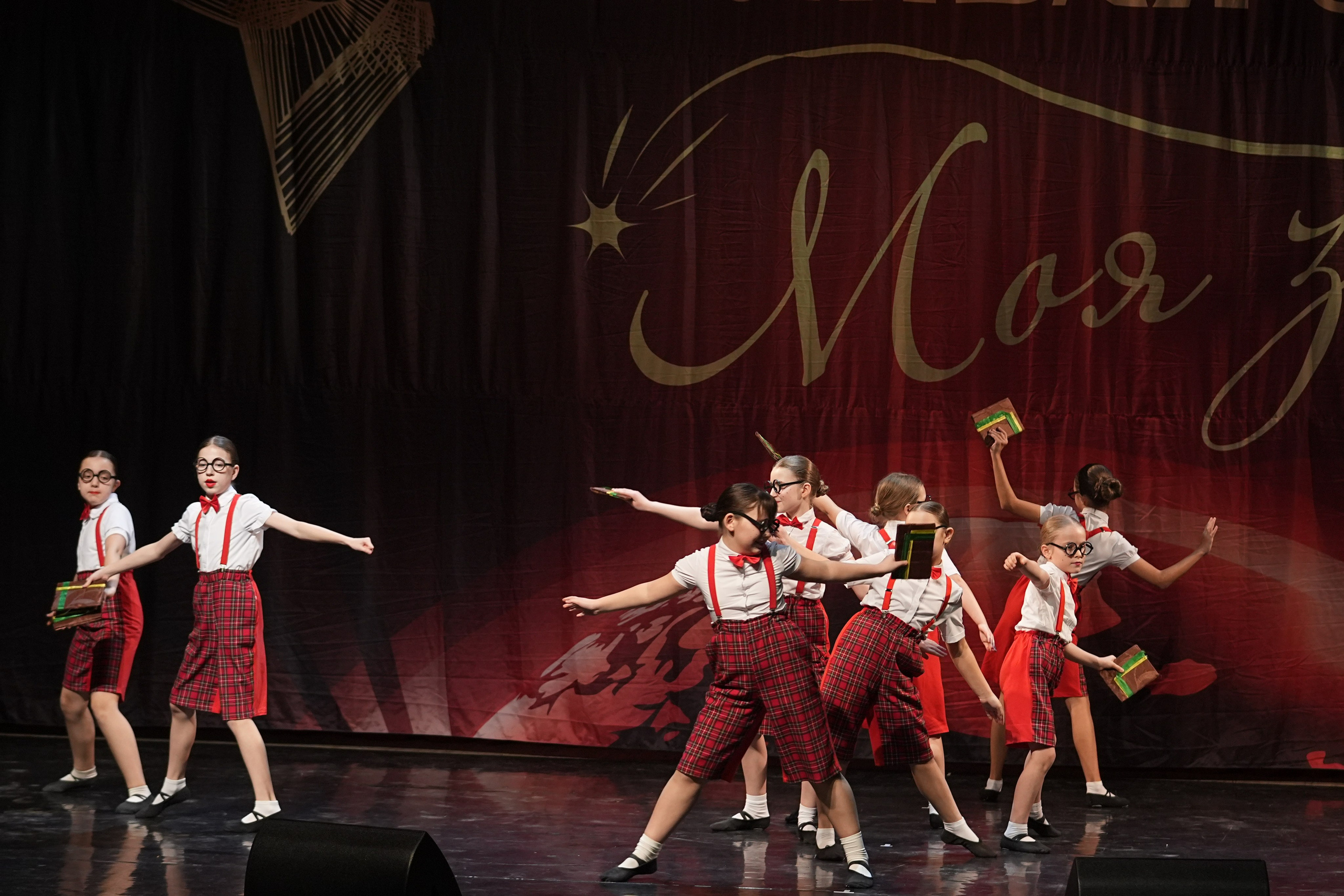 17 января, блок 2, г. Москва. Золотое яблочко