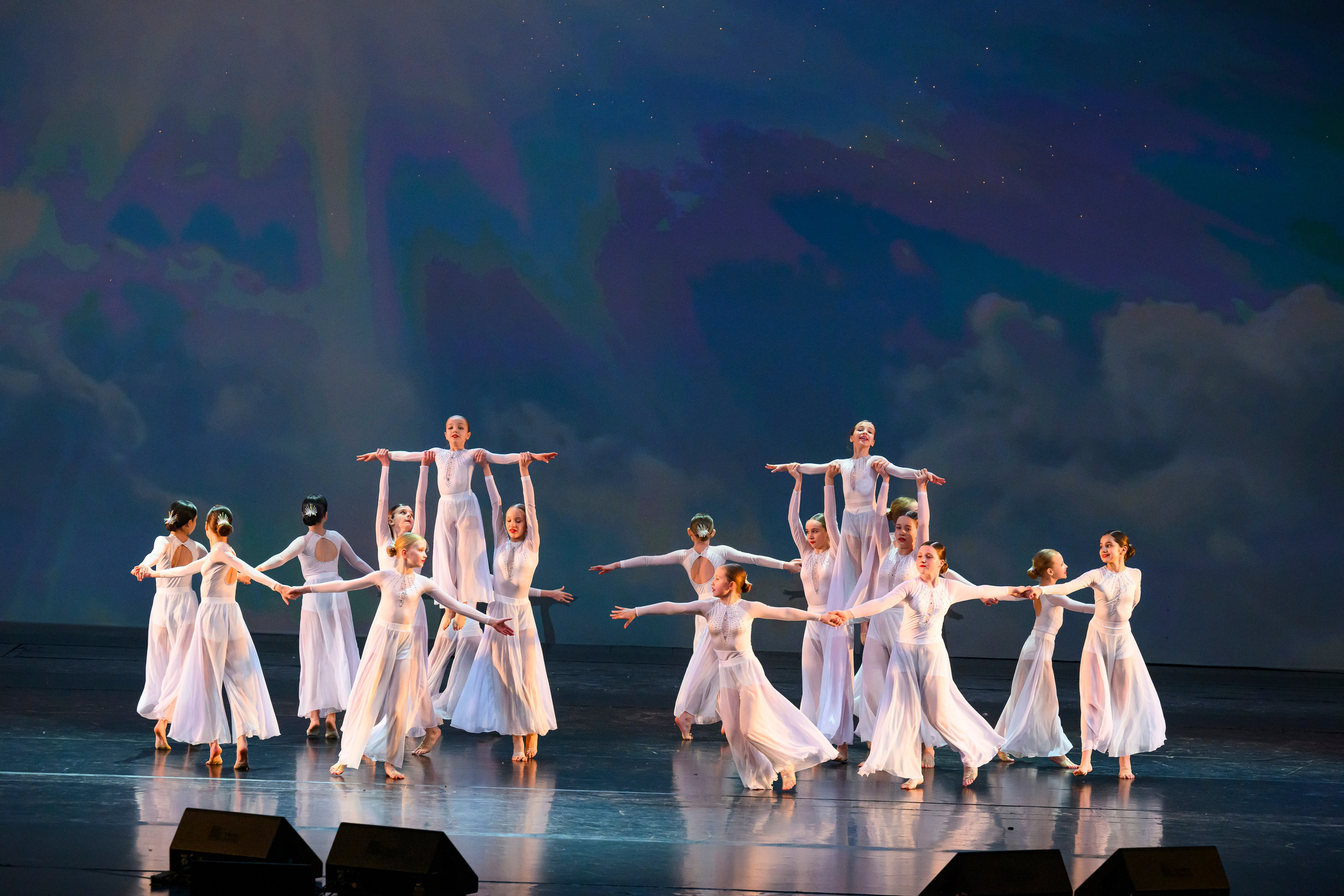 23 апреля, часть 1, БКЗ Октябрьский, г. Санкт-Петербург. Золотое яблочко