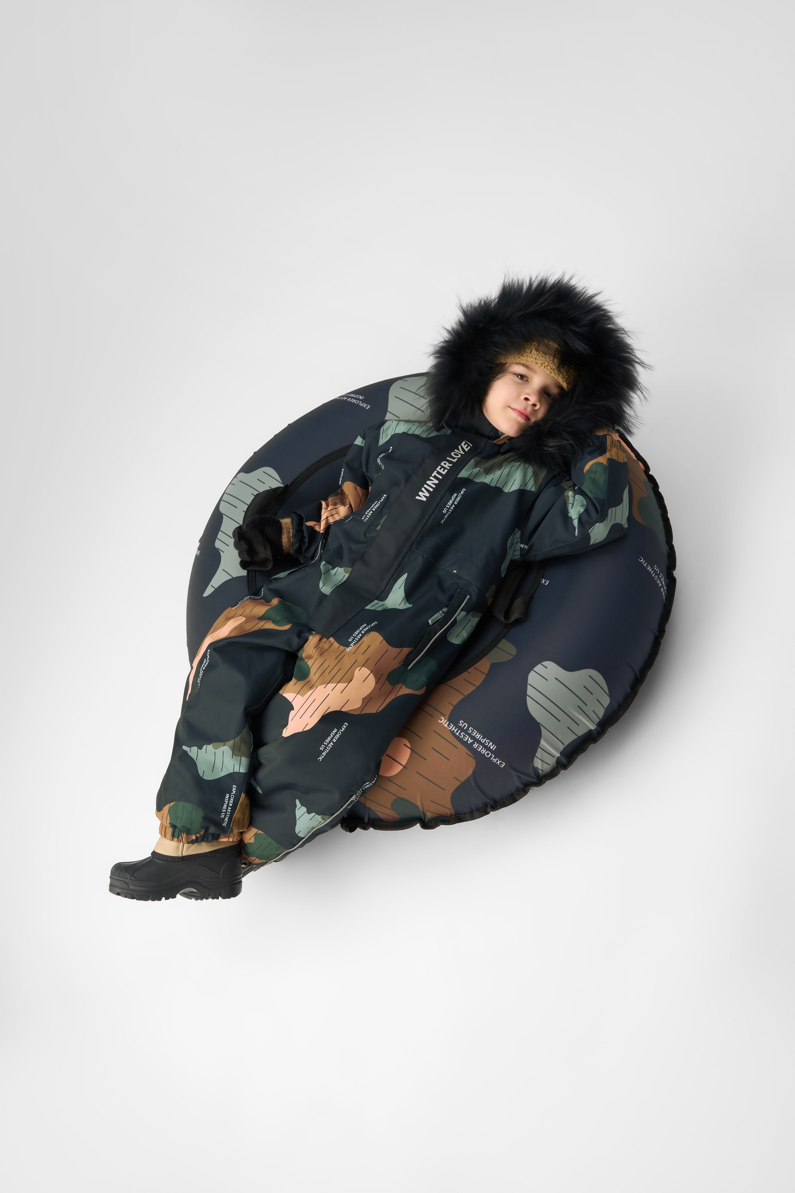 "Профессиональная детская фотосъемка для семейных портретов и воспоминаний""Высококачественная детская съемка новорожденных и малышей в студии""Рекламная детская фотосъемка для альбомов и подарков""Студийная детская съемка с креативными декорациями и позами""Коммерческая детская фотосъемка для маркетинга детских товаров""Фотография детской съемки с акцентом на эмоции и улыбки""Семейная детская съемка для портфолио и социальных сетей""Профессиональная детская фотосъемка с мягким освещением""Рекламные фото детской съемки для сайтов и брошюр""Высокоточная детская съемка для воспоминаний и презентаций""Детская фотосъемка высокого разрешения для семейных альбомов""Коммерческая детская съемка с фокусом на радость и развитие""Студийная фотосъемка детской съемки для брендов и маркетинга""Фотографии детской съемки для подарков и увеличения клиентов""Профессиональная детская съемка для каталогов и семейных историй" "Профессиональная каталожная фотосъемка товаров для e-commerce и интернет-магазинов""Высококачественная каталожная съемка одежды и аксессуаров с белым фоном""Рекламная каталожная фотосъемка для маркетинга продуктов и брендов""Студийная каталожная съемка с детальной проработкой текстур и материалов""Коммерческая каталожная фотосъемка для каталогов и онлайн-платформ""Фотография каталожной съемки с акцентом на дизайн и презентацию товаров""Предметная каталожная съемка для увеличения продаж в e-commerce""Профессиональная каталожная фотосъемка с использованием студийного освещения""Рекламные фото каталожной съемки для сайтов и социальных сетей""Высокоточная каталожная съемка товаров для презентаций и брошюр""Каталожная фотосъемка высокого разрешения для онлайн-магазинов""Коммерческая каталожная съемка с фокусом на качество и детализацию""Студийная каталожная фотосъемка для брендов и ритейла""Фотографии каталожной съемки для маркетинговых кампаний""Профессиональная каталожная съемка для каталогов и увеличения конверсии"