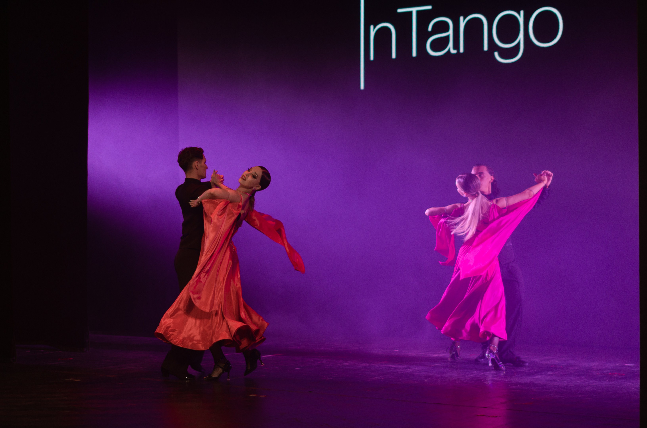 Фоторепортаж танцевального мероприятия. Денисова Аля — фотограф для парных съемок и индивидуальных историй в Барнауле