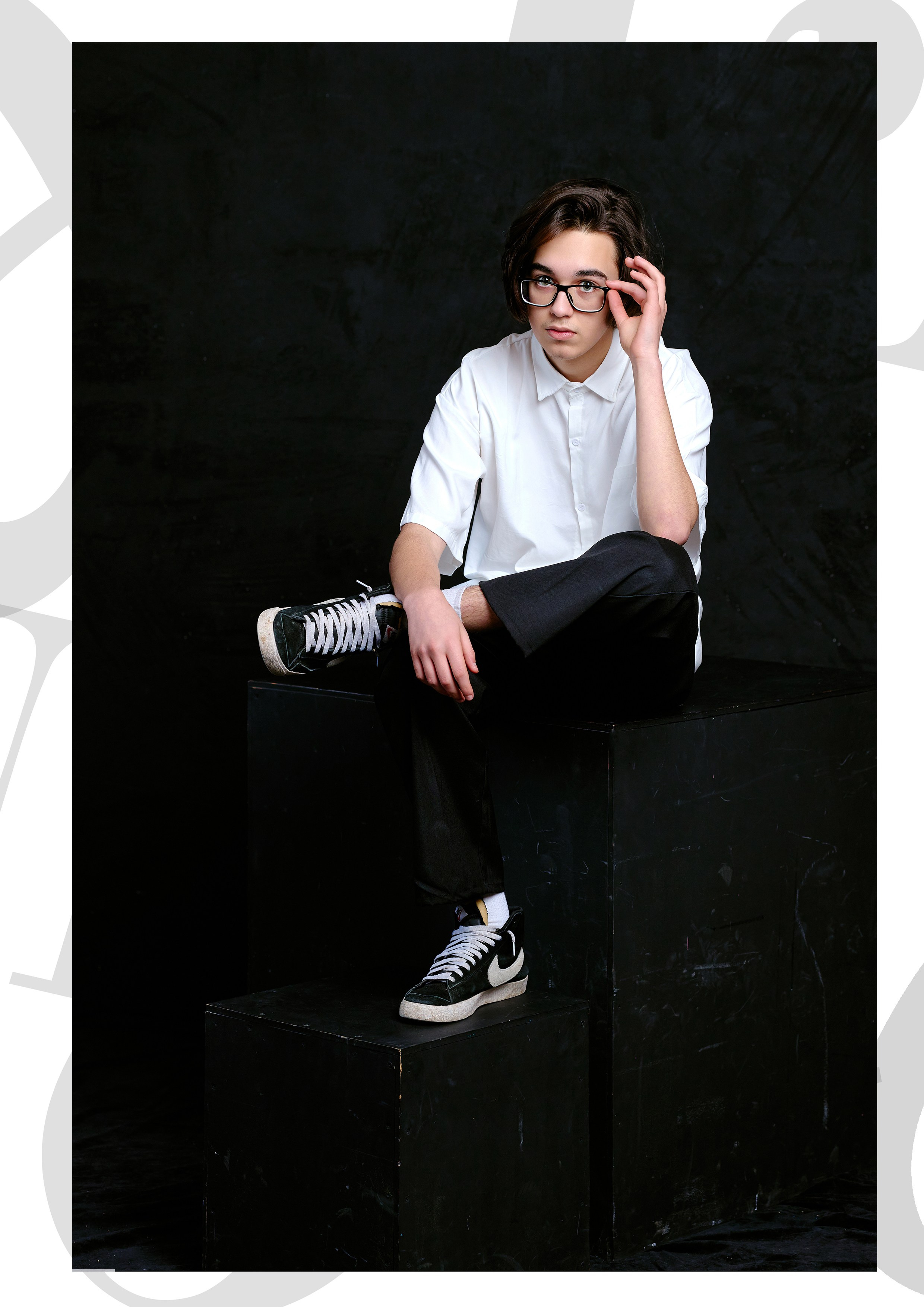 Выпускные портреты для выпускного альбома таганрог. Фотограф Выпускные альбомы Таганрог Сергей Коробченко