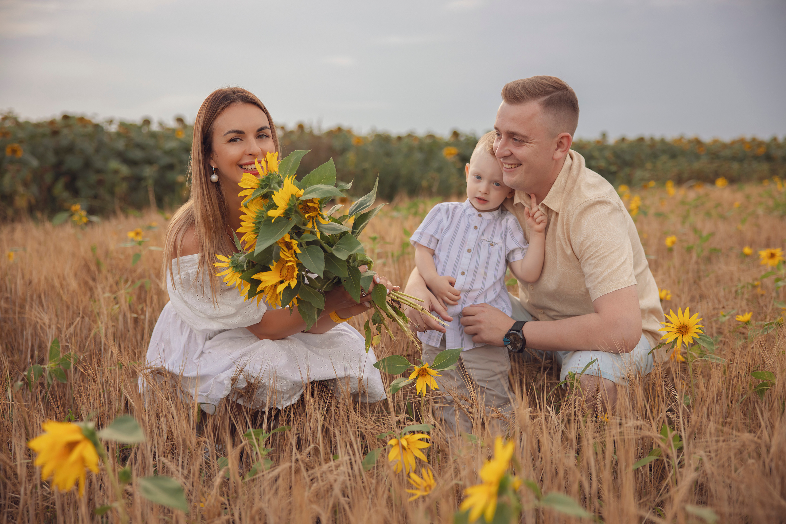 Семейная съемка в подсолнухах. Фотограф Ольга Бобб Нижний Новгород