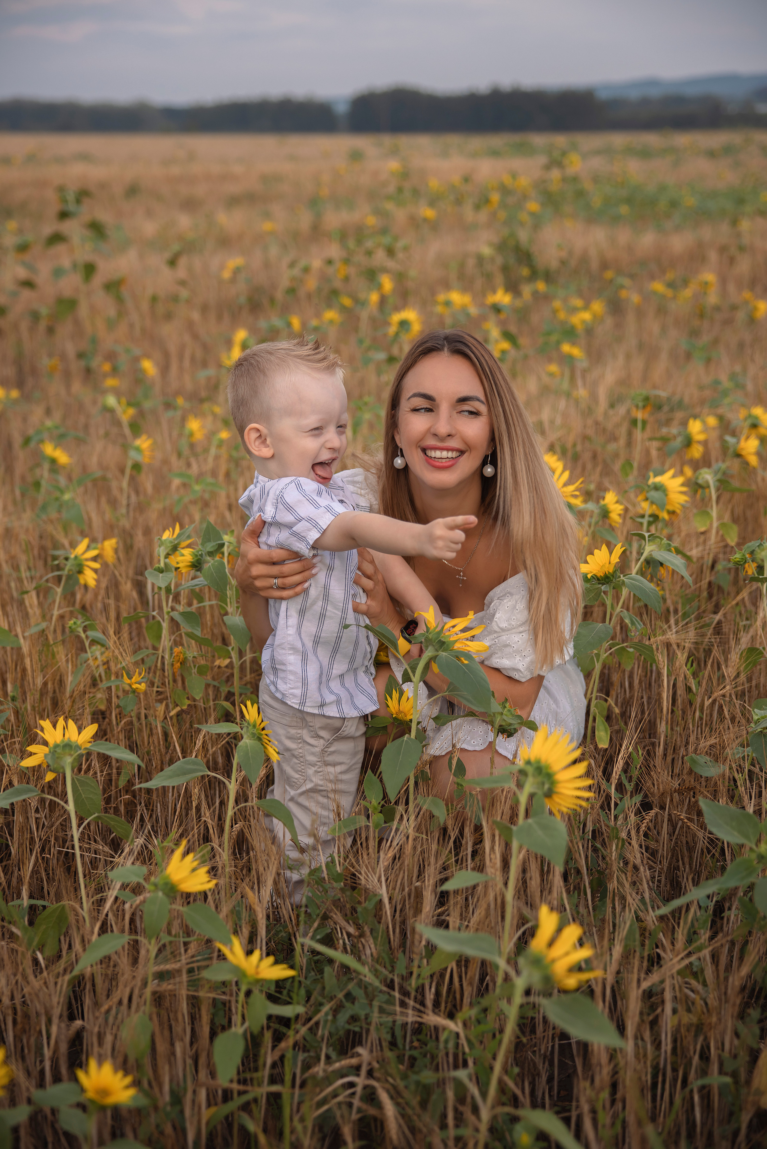 Семейная съемка в подсолнухах. Фотограф Ольга Бобб Нижний Новгород