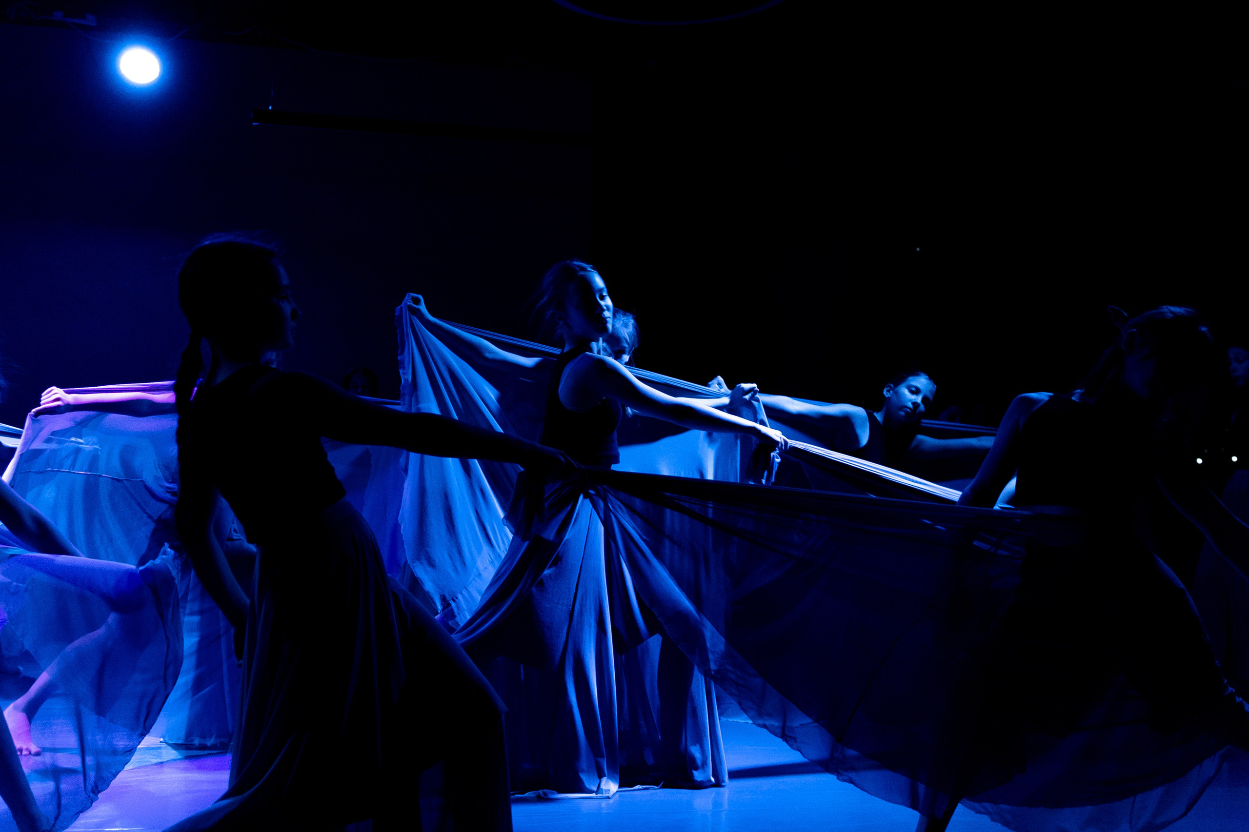 Репетиция в студии современной хореографии PLASTIKA. Главная