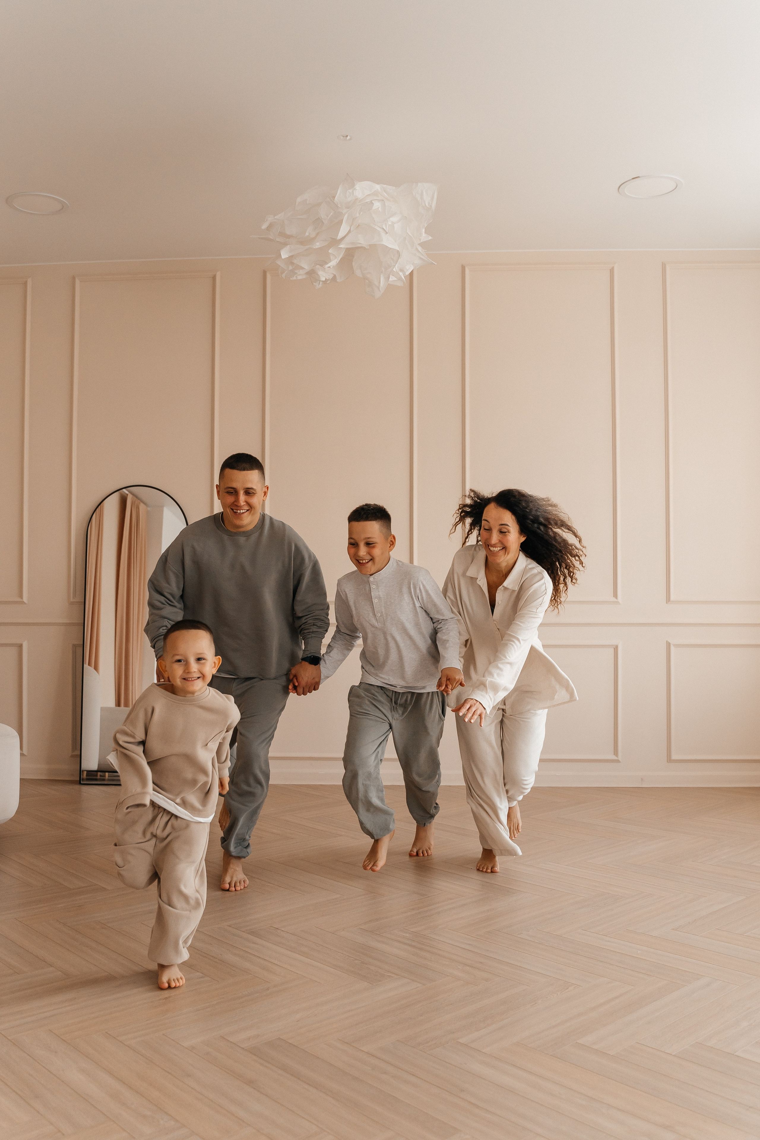 Илья, Вера, Сёма и Дима. Волик Мария