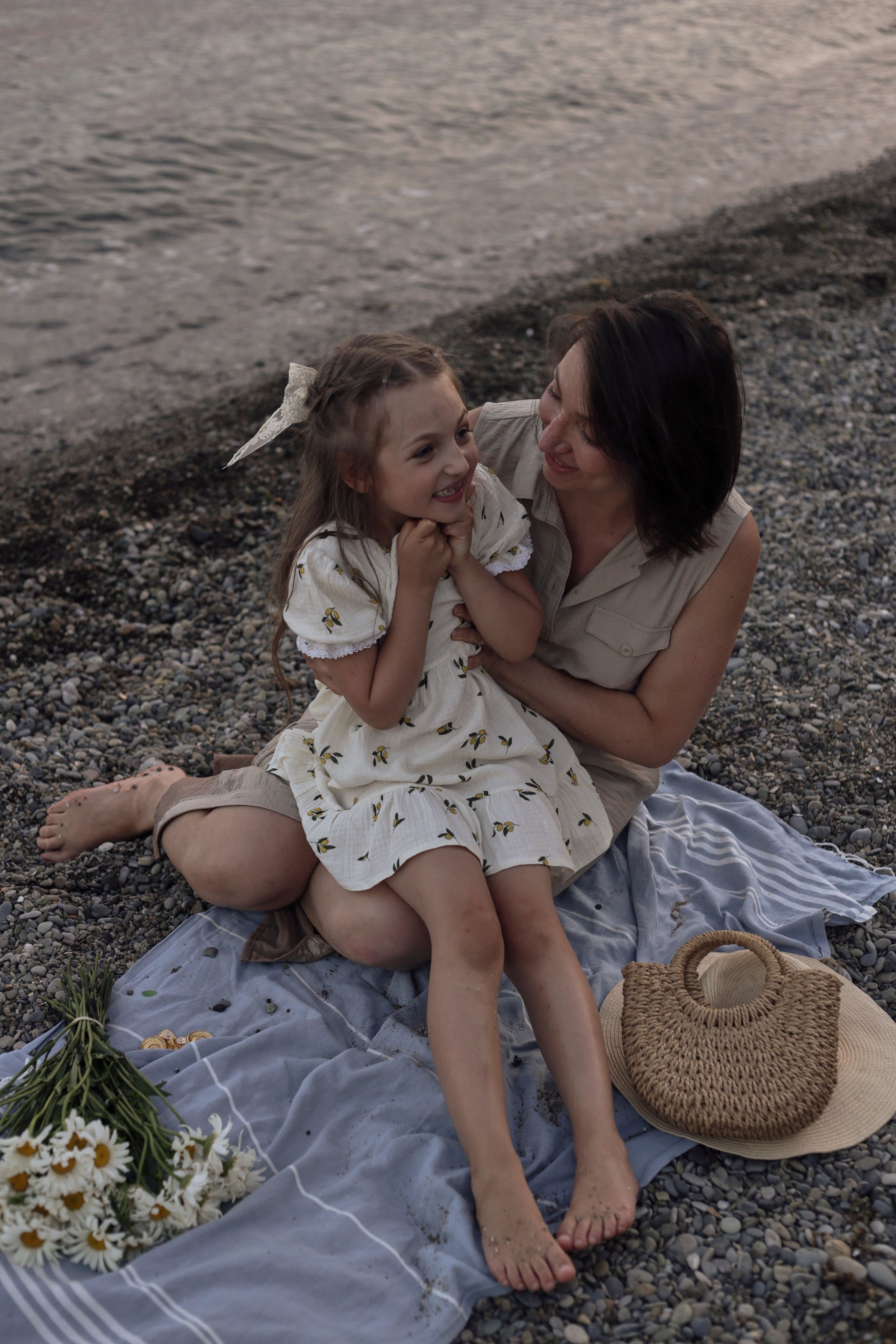 Прогулка в Орджоникидзе | Лиза и Поля. Семейный фотограф в Феодосии и по Крыму Брежнева Алла