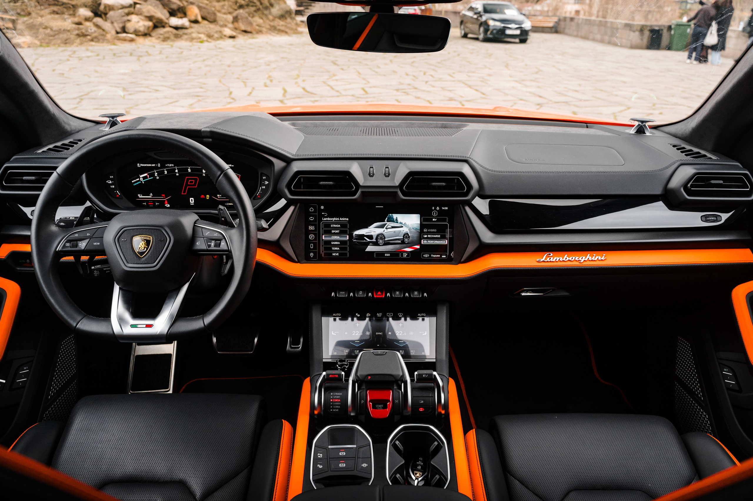 Lamborghini Urus SE. Автомобильный и просто лучший фотограф в Сочи Nikita No Name