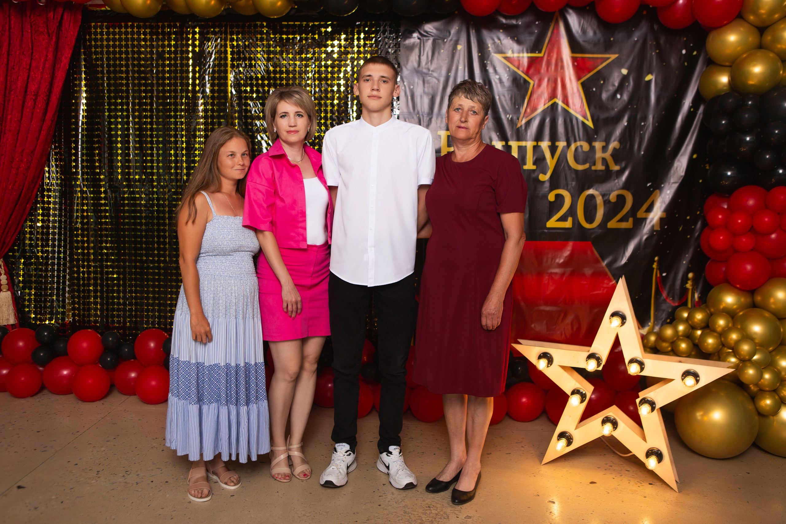 ФОТОСЕССИЯ С РОДИТЕЛЯМИ «ВЫПУСКНОЙ» 2024 г. 9 ШКОЛА г. МЦЕНСК. ТВОЙ АЛЬБОМ / ТВОИ ПРАВИЛА