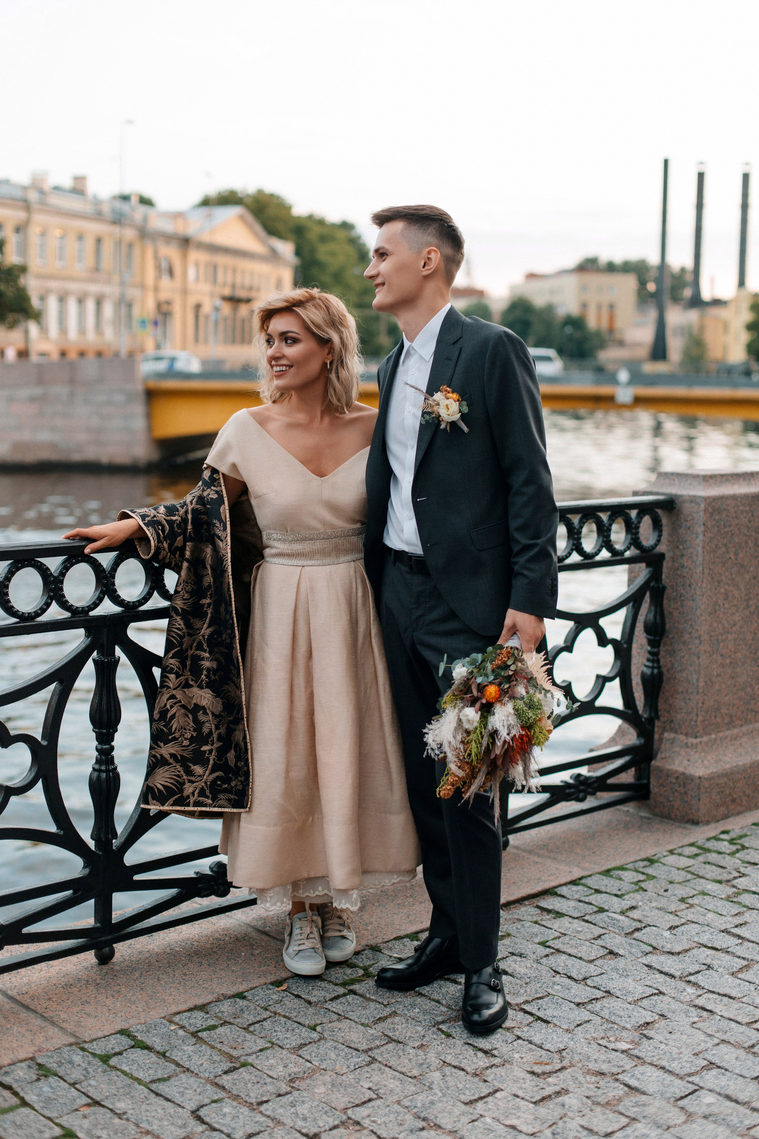 Свадьба для двоих с прогулкой в Выборге. Свадебный фотограф в Санкт-Петербурге Вика Стукачева