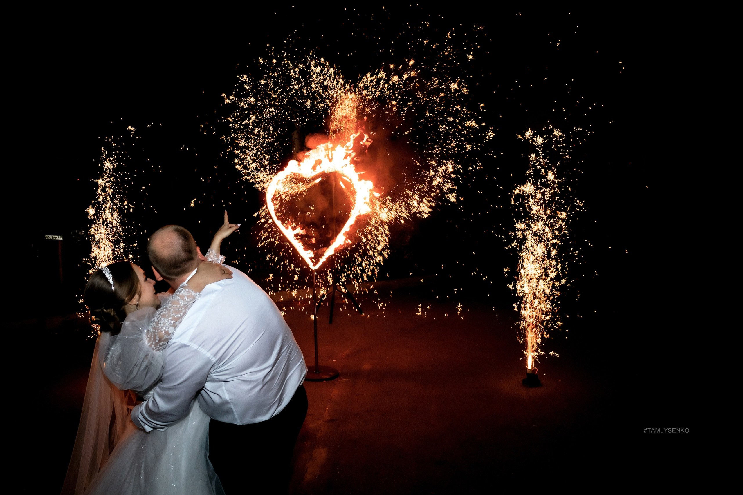 Свадебный фотограф Воронеж Андрей Лысенко. Свадебный видеограф. Свадьба Воронеж. Заказать фотографа на свадьбу. Портфолио. Примеры фото. Свадебный фотограф видеограф на свадьбу Воронеж Андрей Лысенко