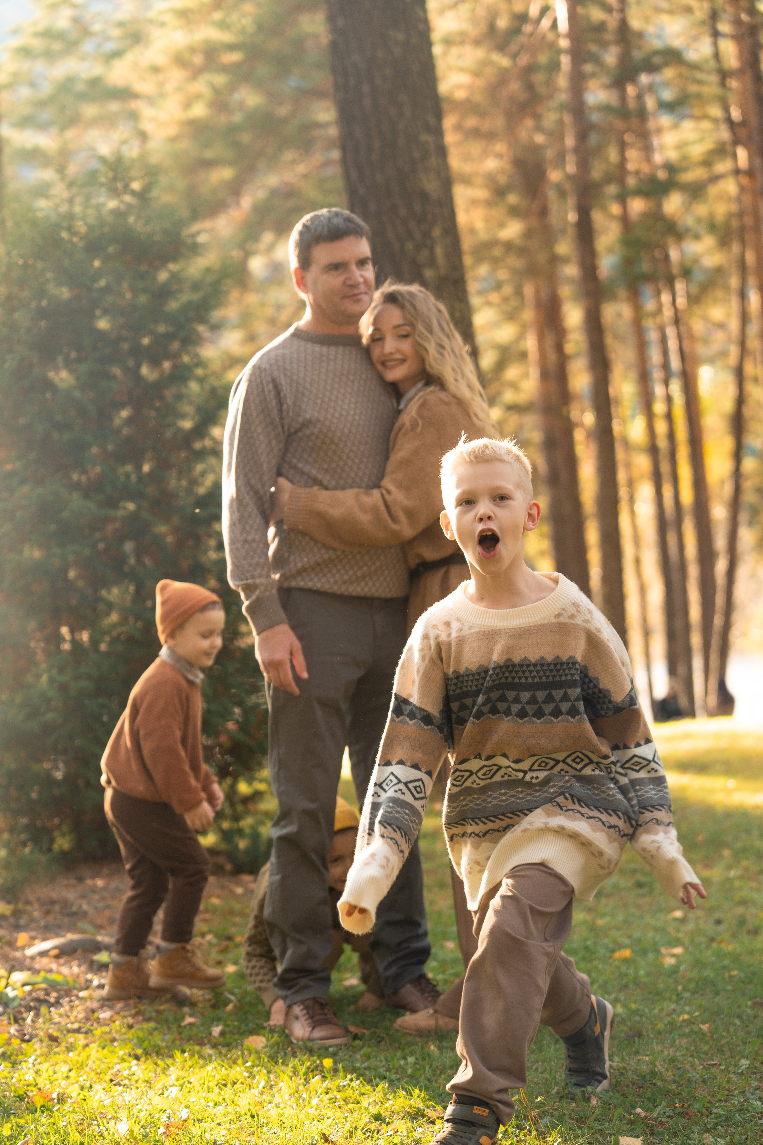 Семейная фотосессия в Москве для большой семьи. Свадебный фотограф в Москве Анна Полушина