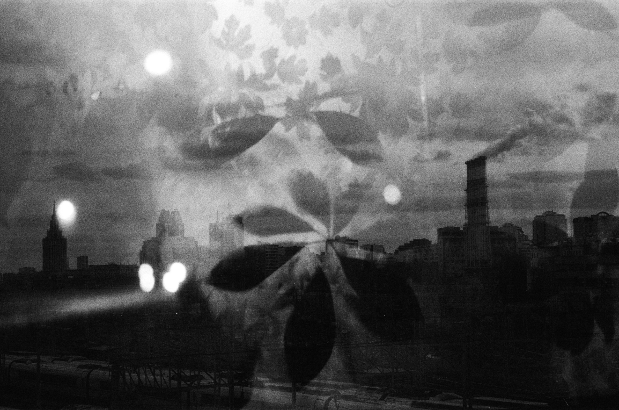 УХОДЯ, ГАСИТЕ СВЕТ. SUVDO