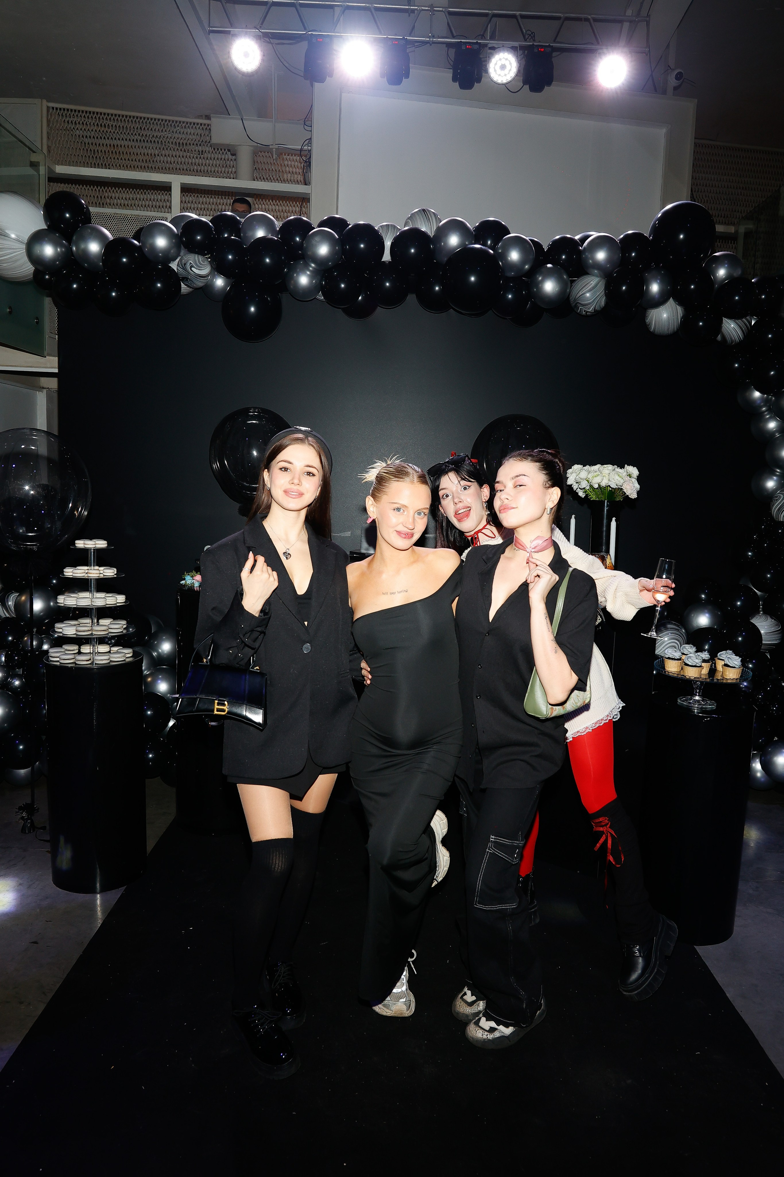 GENDER PARTY АНИ ВОРОНКОВОЙ И ПАШИ PA.NIKSS. Nikolskayasecular