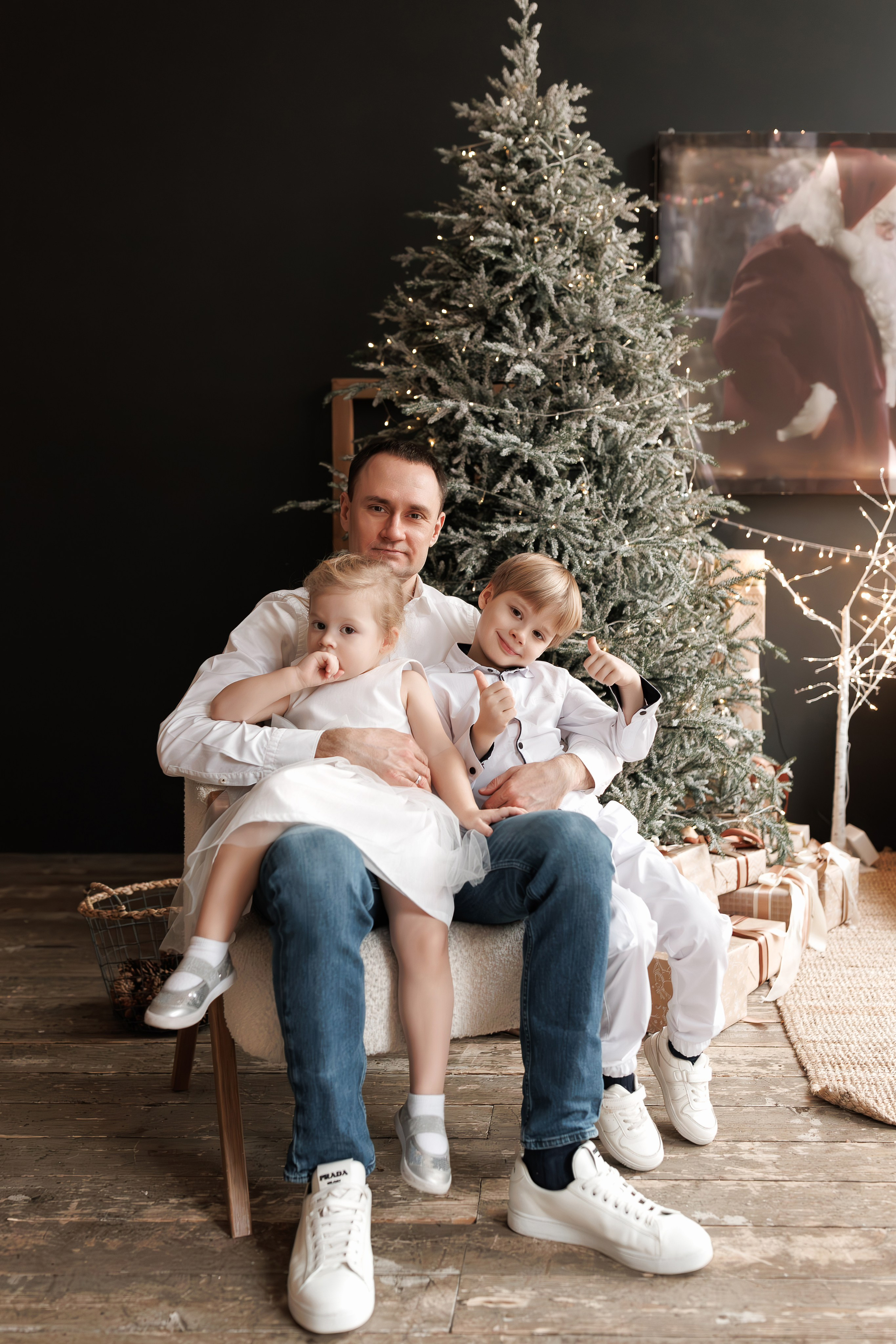 Новогодняя семейная фотосессия в студии FAMOUS (на Павелецкой). Свадебный и семейный фотограф в Москве и МО Елена Агапова
