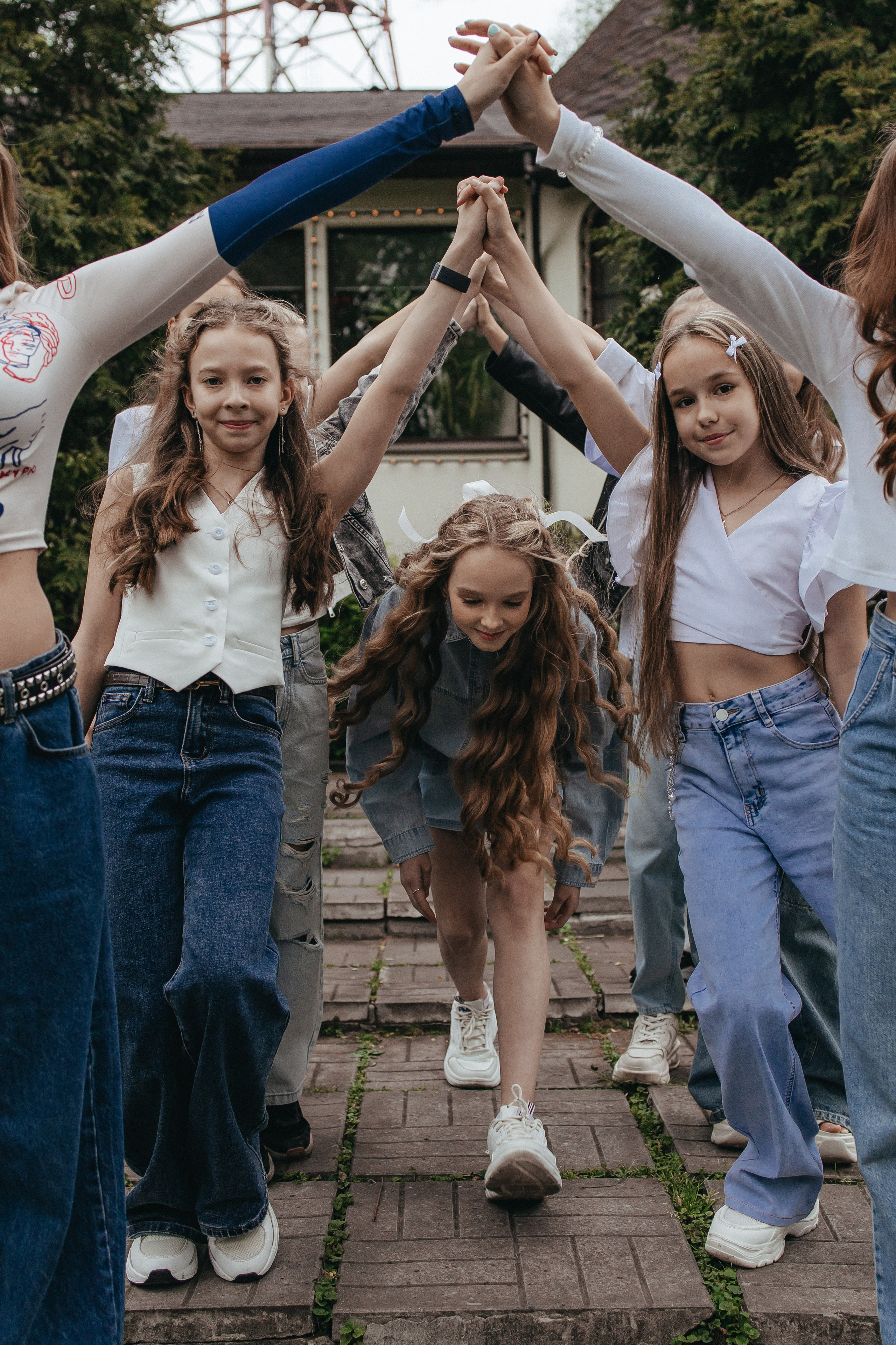 День рождения в компании девочек гимнасток. Семейный фотограф в Москве, Щелково, Фрязино _ Виктория Степанова