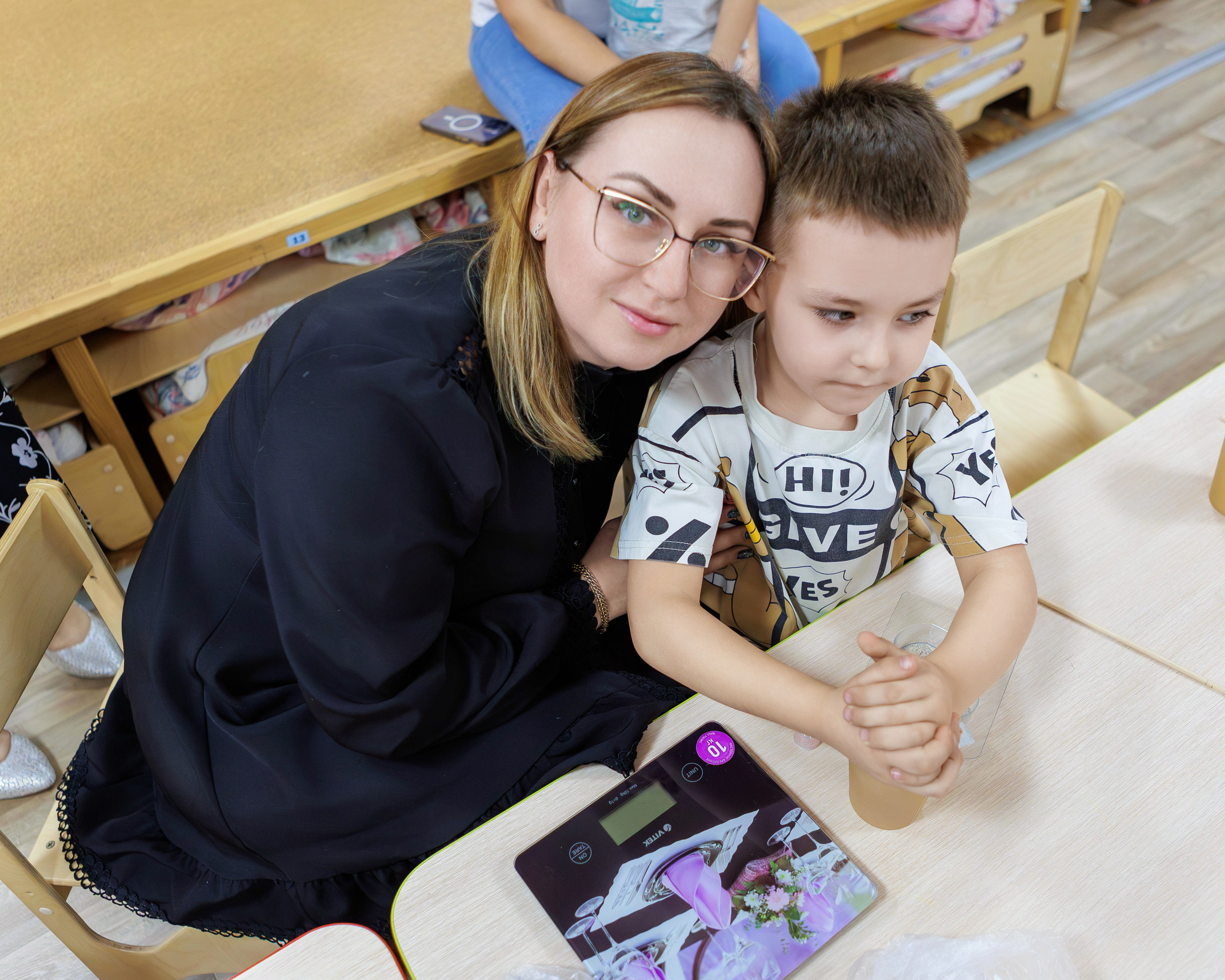 МК к 8 марта. Выпускные альбомы и школьный фотограф в Подольске, Троицке, Щербинке, Москве и Московской области