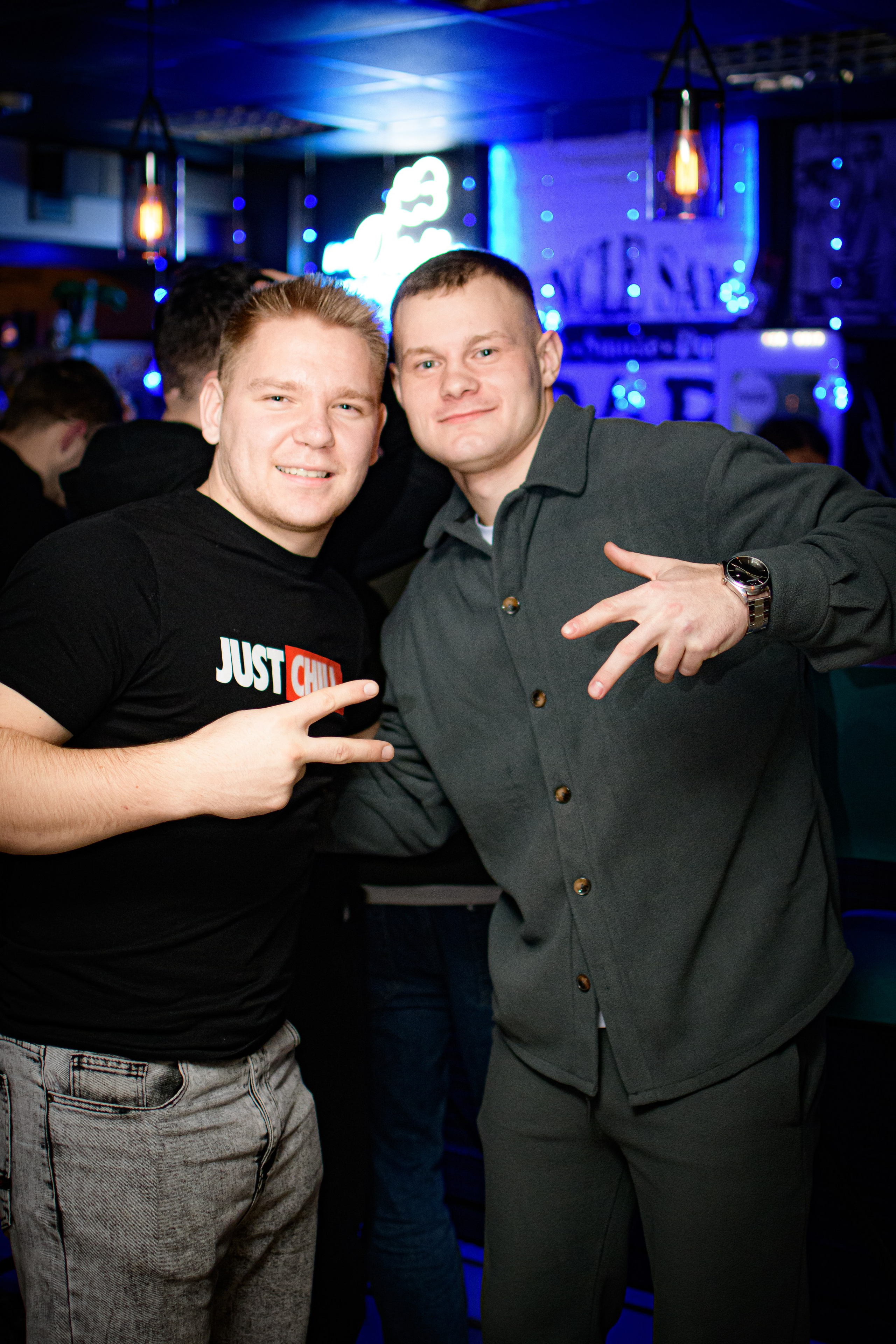 HOLLYWOOD / 6 YEARS. Photokarish