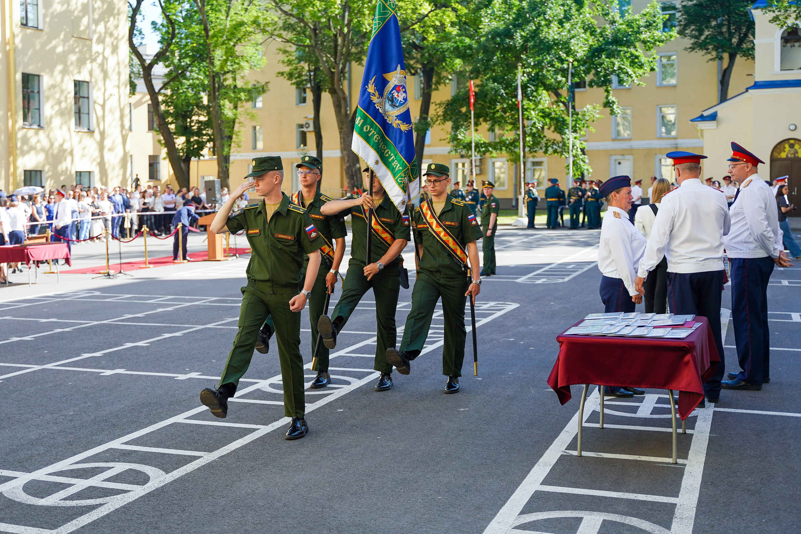 Выпускные. Репортажный фотограф и видеограф в Санкт-Петербурге