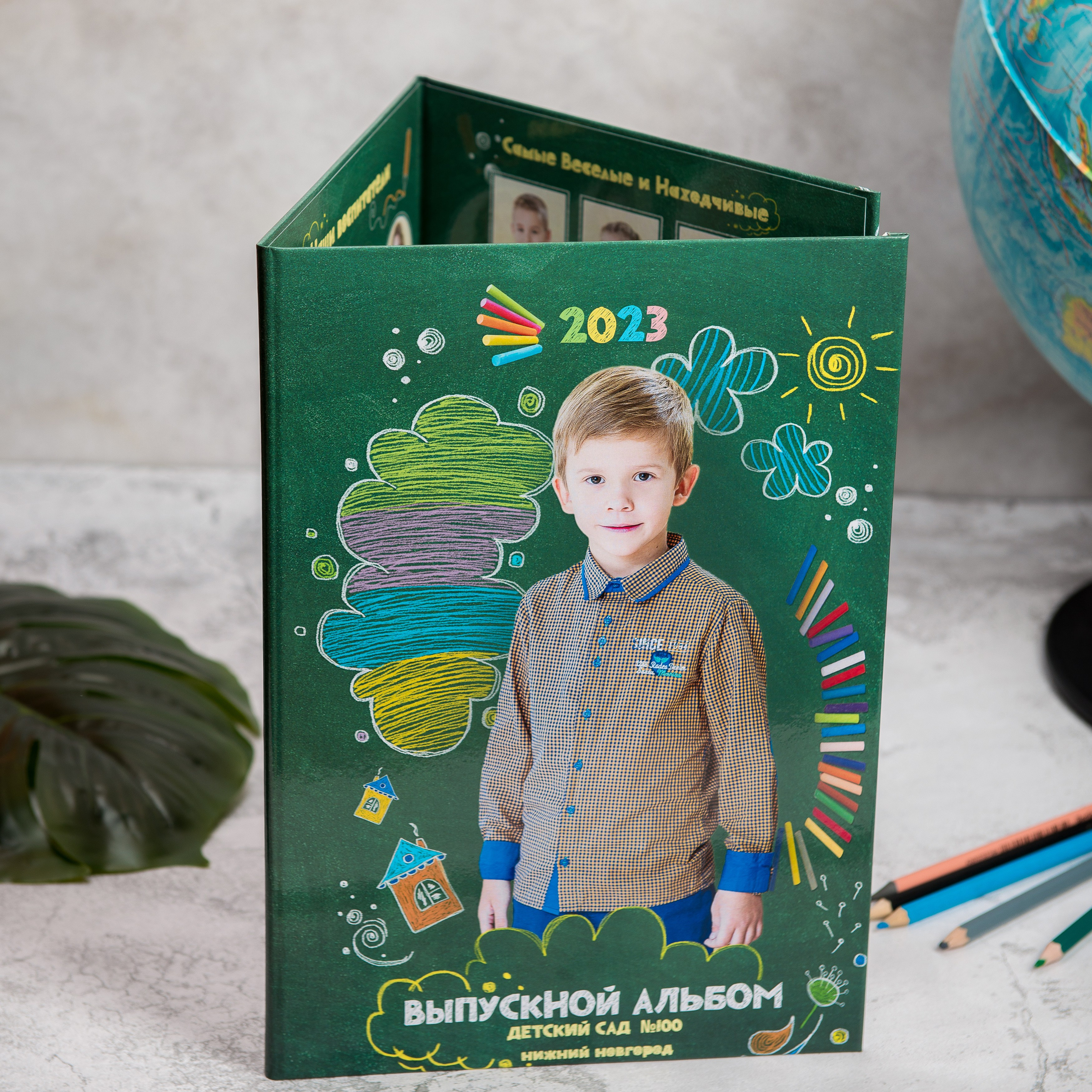 Выпускной альбом для детского сада. Выпускные альбомы. Предметная и контент съёмка. Фотостудия Klass