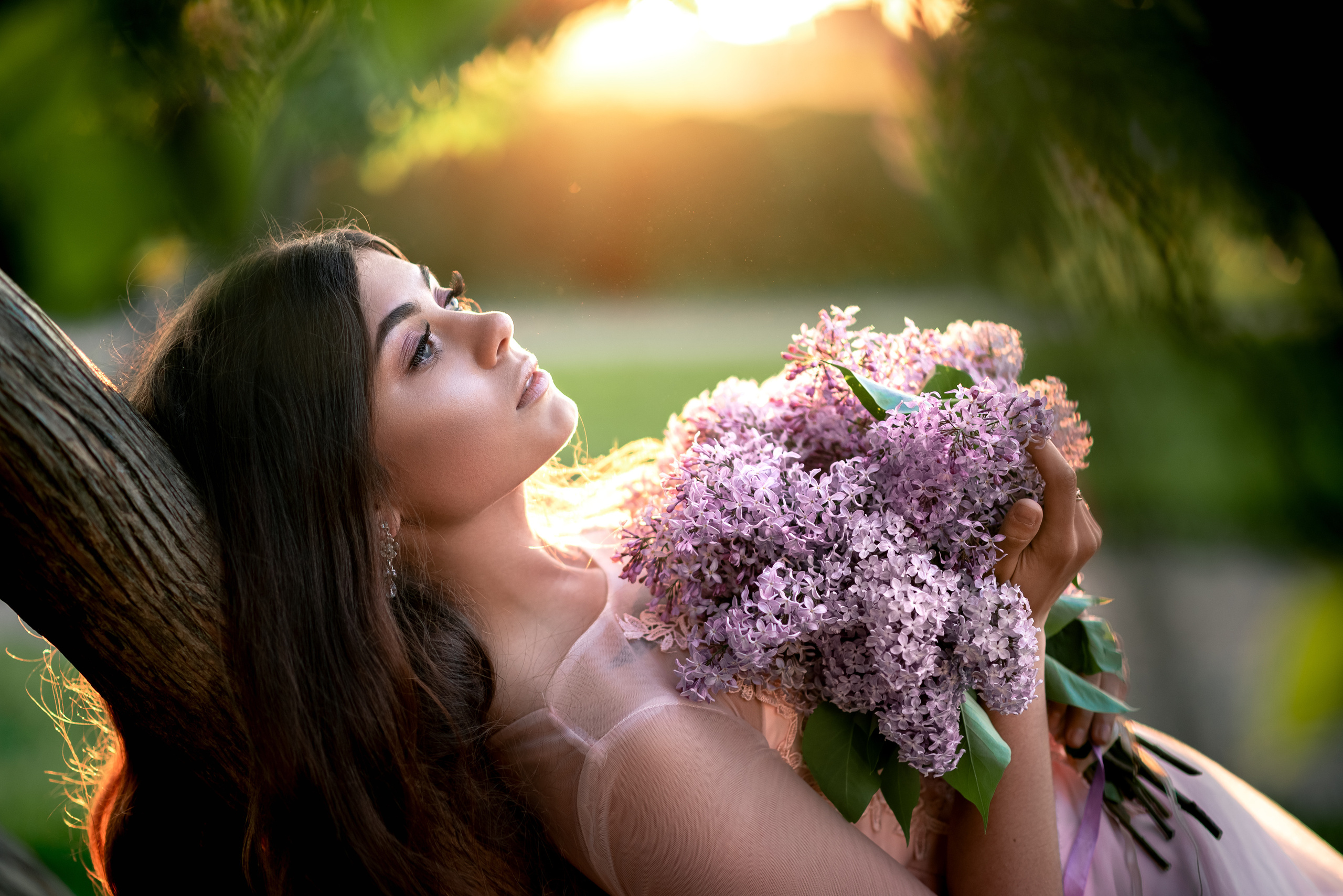 Нежная фотосессия в цветущей сирени. Юля Дэй • Фотограф, Санкт-Петербург