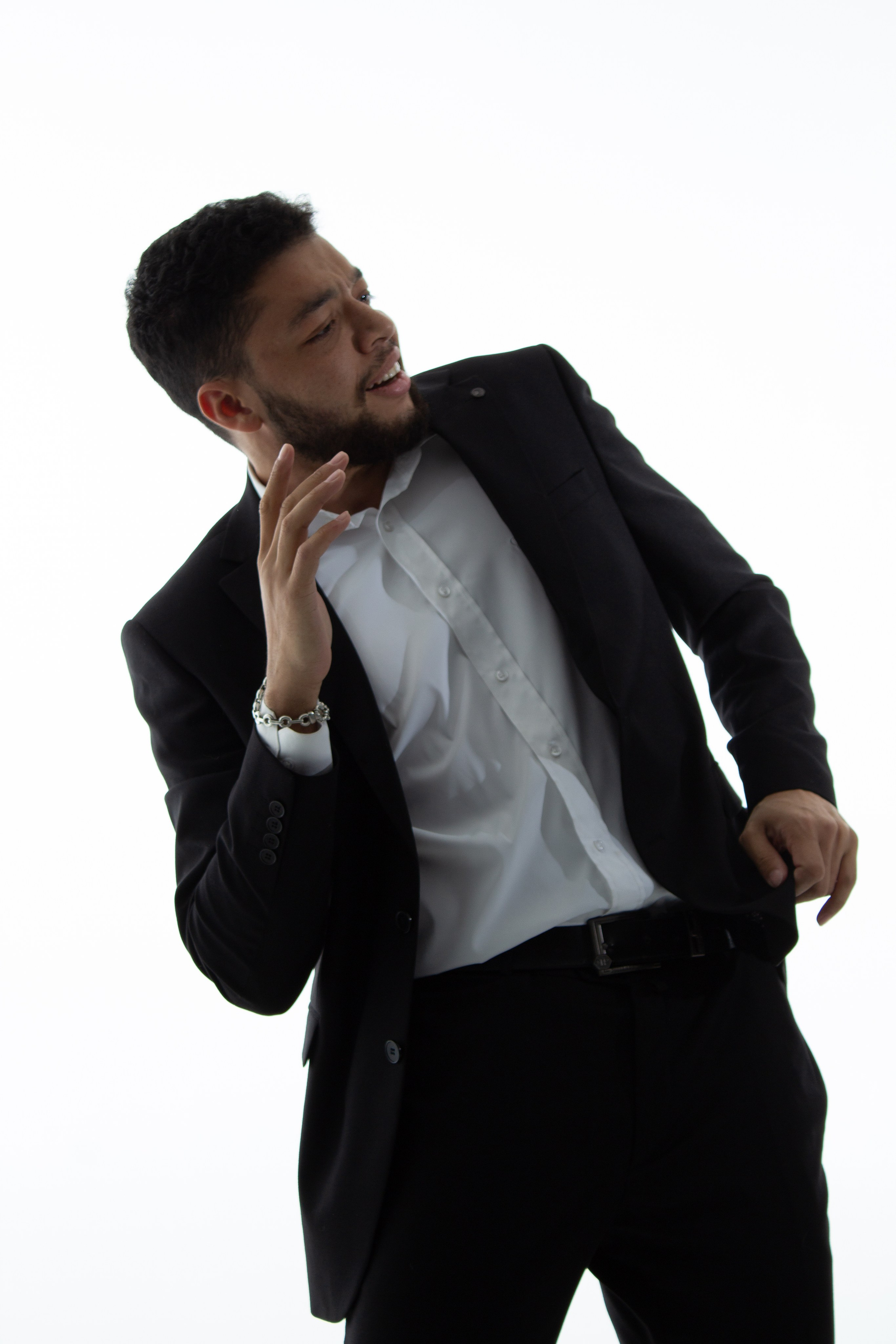 Джулиус Бекузаров. Агунда Хумарова