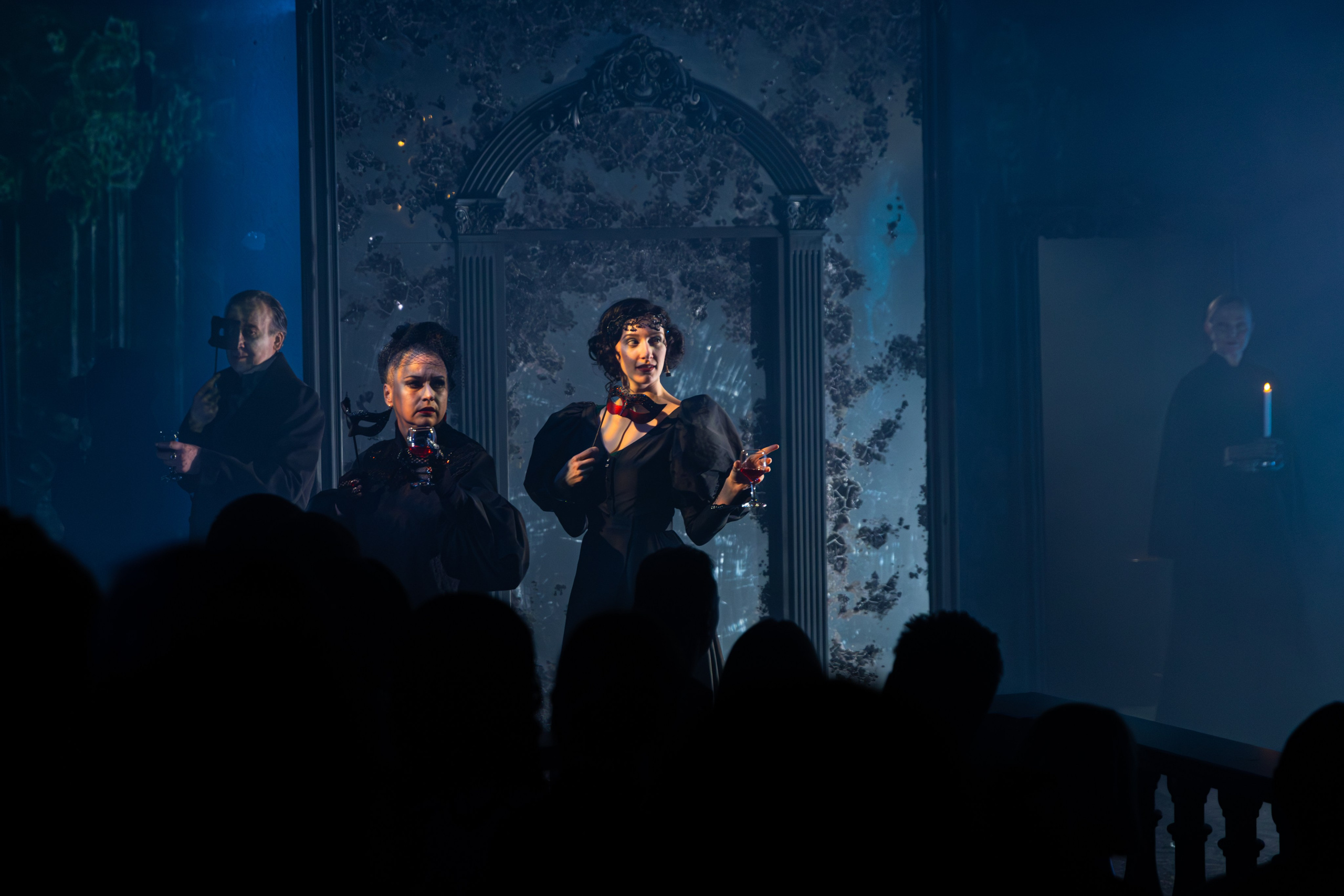 Театральная постановка «Сумерки.Москва». Репортажный фотограф в Москве Аида Исламова